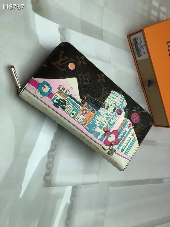 P150💰 M80857M60017 Japan limited wallet "Gibby Wallet", printed with Louis Vuitton's cute mascot "Vivian" illustration on single gram canvas. Brightly colored kites and cute mascots are combined, embellished with tiny single flowers. This is a collectible item that is perfect as a gift for those who love singles. Size: 19x 12.5x 3.0cm, 🎁🎁