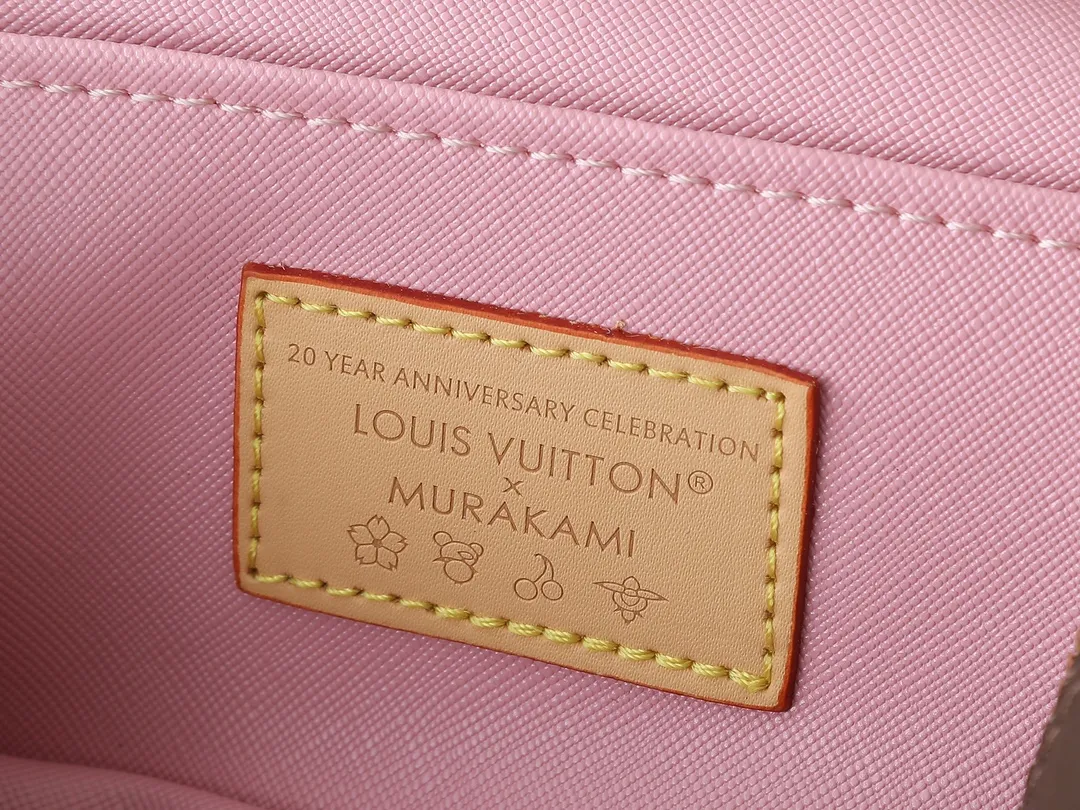 💰240💰Upgraded from the original M14181 M44495. This Nice mini cosmetic bag is made of Monogram coated canvas. The box-shaped outline is condensed with rounded strokes. The Cherry Blossom pattern releases the joyful atmosphere of the Louis Vuitton