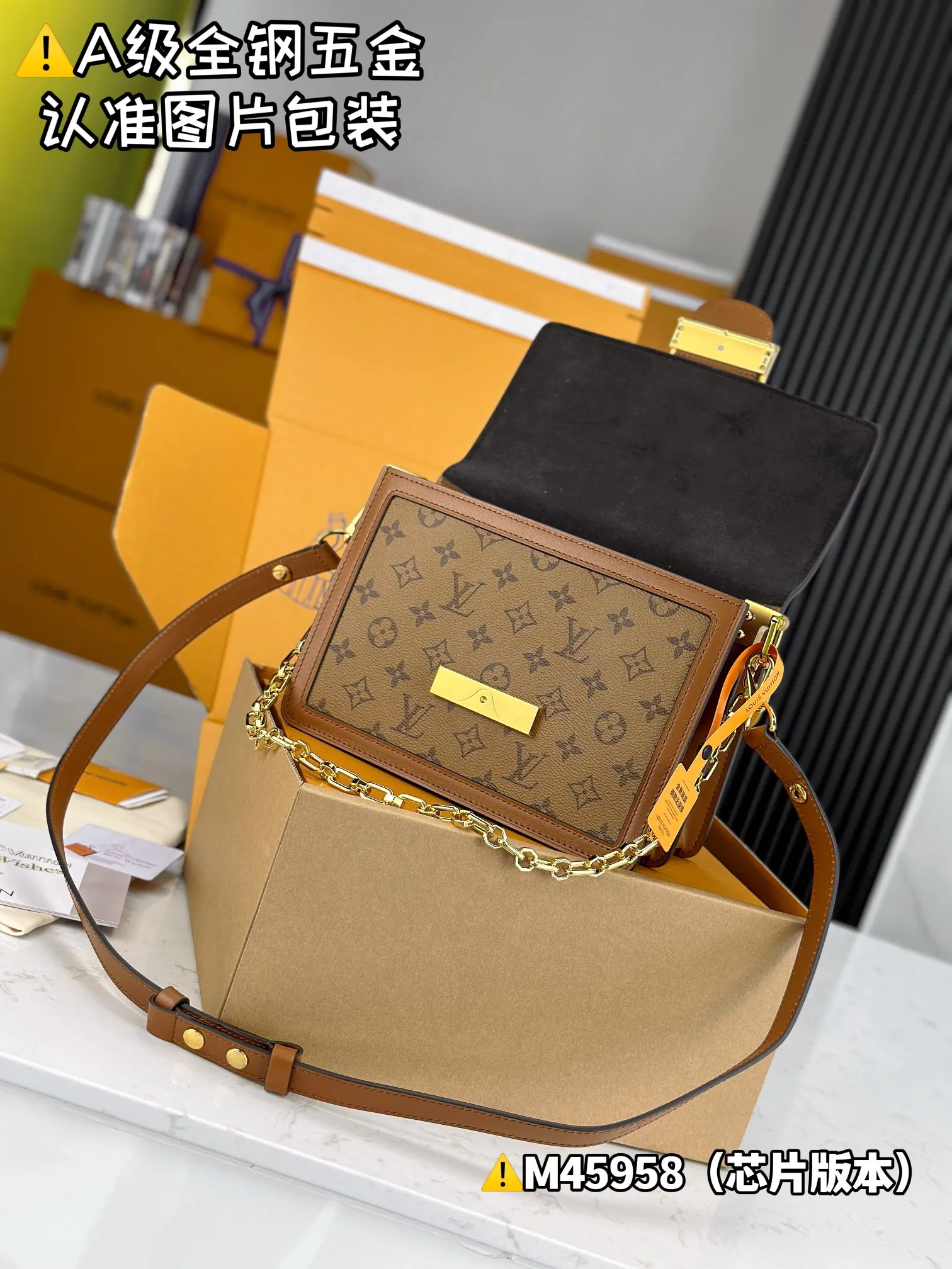 Internal price P2160 [Special grade MB high-elastic fabric] DAUPHlNE medium handbag Model: M45958 New version of Daphne Material: A+ grade all-steel hardware, imported high-elastic fabric Packaging: Full set of special grade duty-free MB packaging Size: 25x17x10.5cm