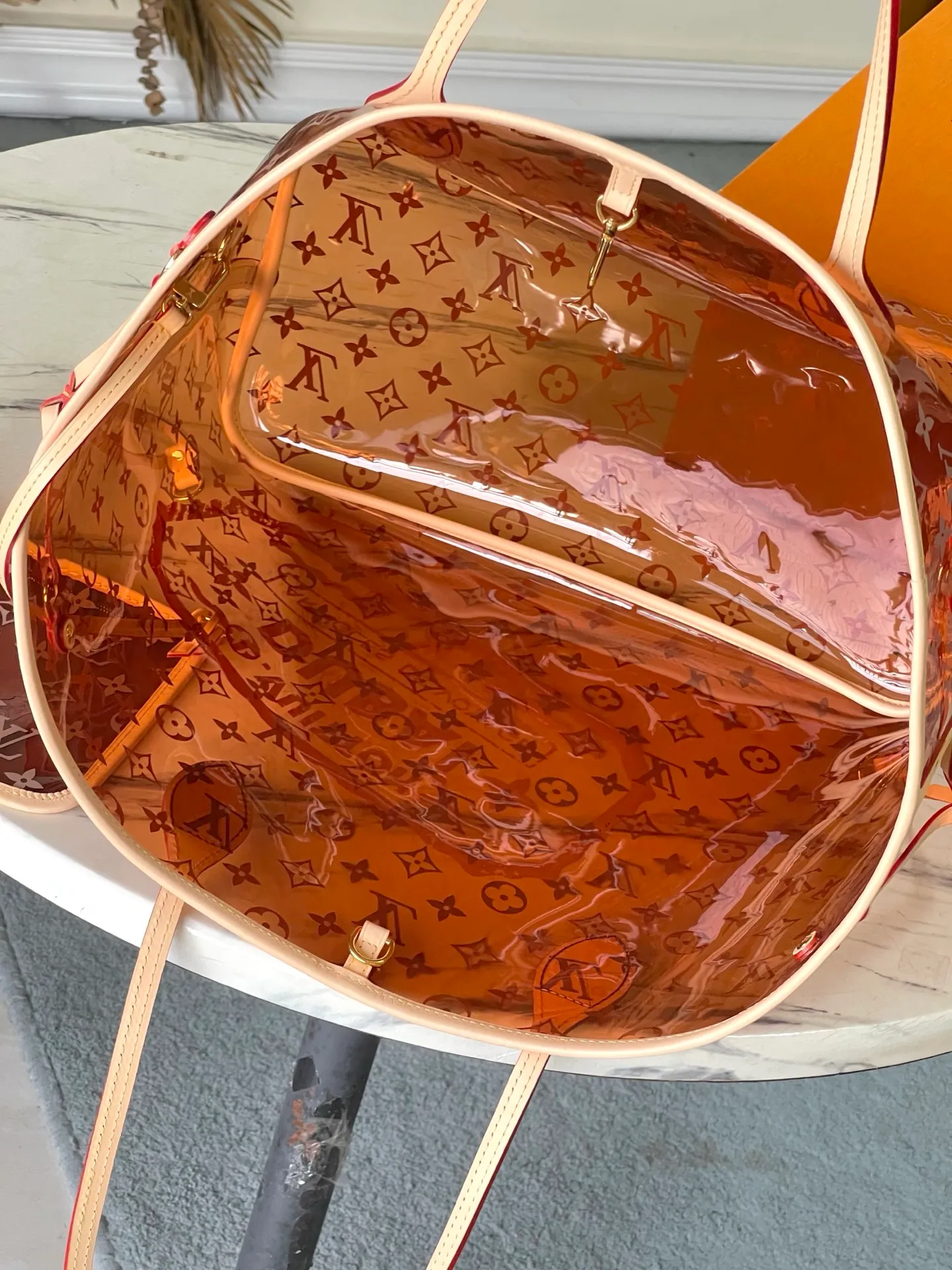 💰1340 Top original order Neverfull GM Monogram PVC recycled polyester fiber material Model: M14991 translucent PVC Material: A-grade all-steel hardware, imported original canvas Packing: full set of original duty-free MB packaging Size: 39*32*19CM