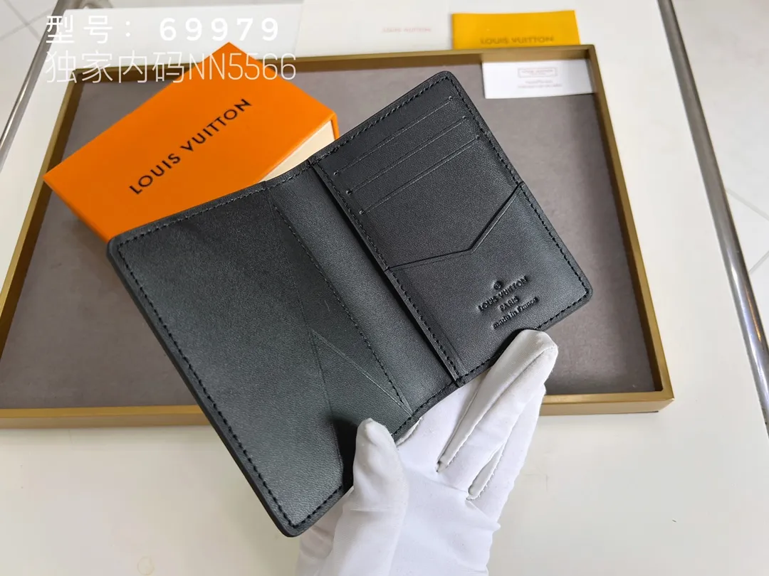 💰110 Top Original 💎Aerogram full leather pebbled pocket clip, can store cards, can be stored in handbags and clothing pockets, metal LV letter mark, highlighting the brand identity, fine workmanship, serial number inside, model: M69979 M63144 black hardware size: 11x8
