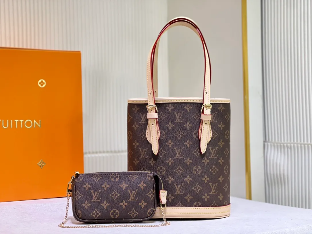 Batch 320💰Changing yellow leather🔥Original goods, high-end quality, full of praise from word-of-mouth. Mother-to-bag bag, very practical. Louis Vuitton has the same lining inside, and the original order is made. Louis Vuitton LV new women's shoulder bag barrel bag M42238. Size 23*26*16cm💪💪💪