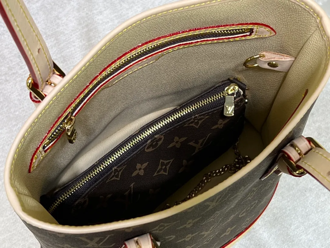 Batch 320💰Changing yellow leather🔥Original goods, high-end quality, full of praise from word-of-mouth. Mother-to-bag bag, very practical. Louis Vuitton has the same lining inside, and the original order is made. Louis Vuitton LV new women's shoulder bag barrel bag M42238. Size 23*26*16cm💪💪💪