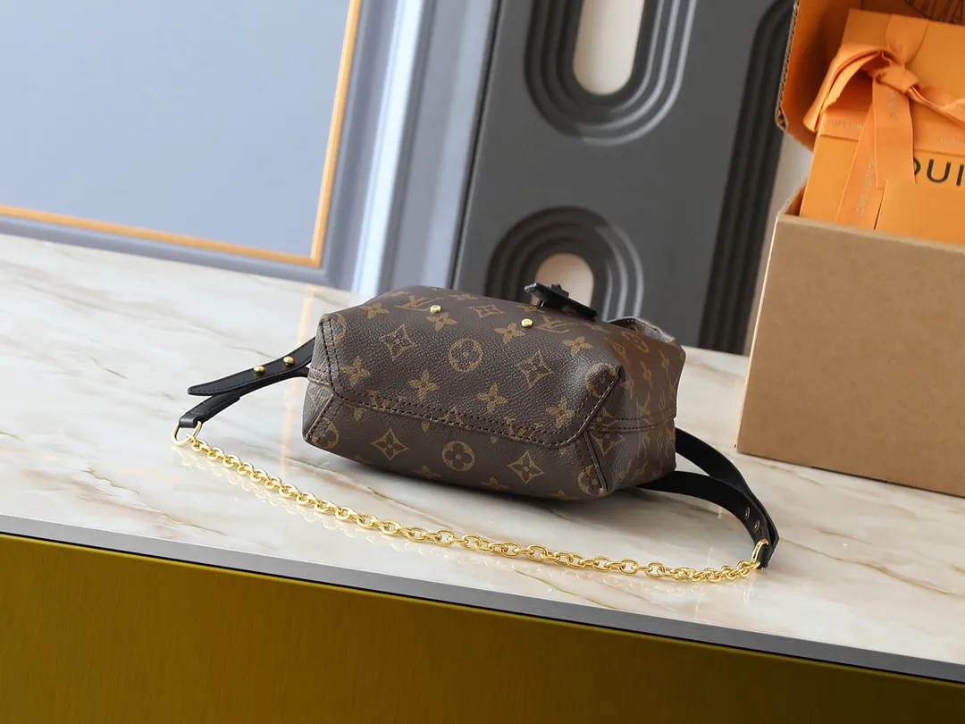💰220💰Upgraded original M46816 presbyopia Atlantis BB handbag is made of Monogram reverse canvas, decorated with dark cowhide trim, including LV nameplate and detachable shoulder strap. The fashion-forward shape and soft construction inspired by shopping bags make it very body-friendly. Adjustable, removable shoulder strap allows for cross-body carry. size：17x17x7