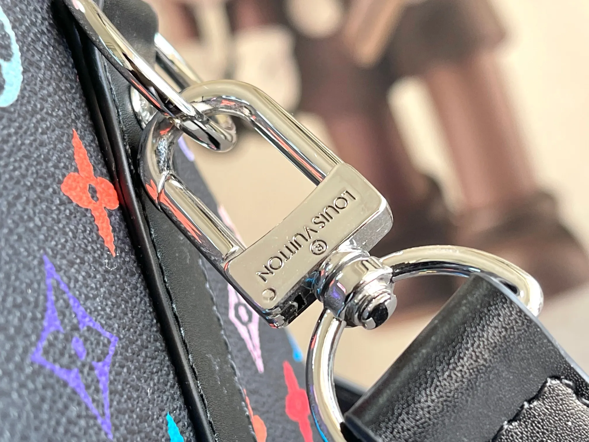 💰1180 The new top original order has arrived M13745 black color transcoding chip 33 color series LV2025 spring and summer and Takashi Murakami joint model Fashion is a cycle to celebrate the 20th anniversary of the joint name Size: 50.0X29.0X23.0cm