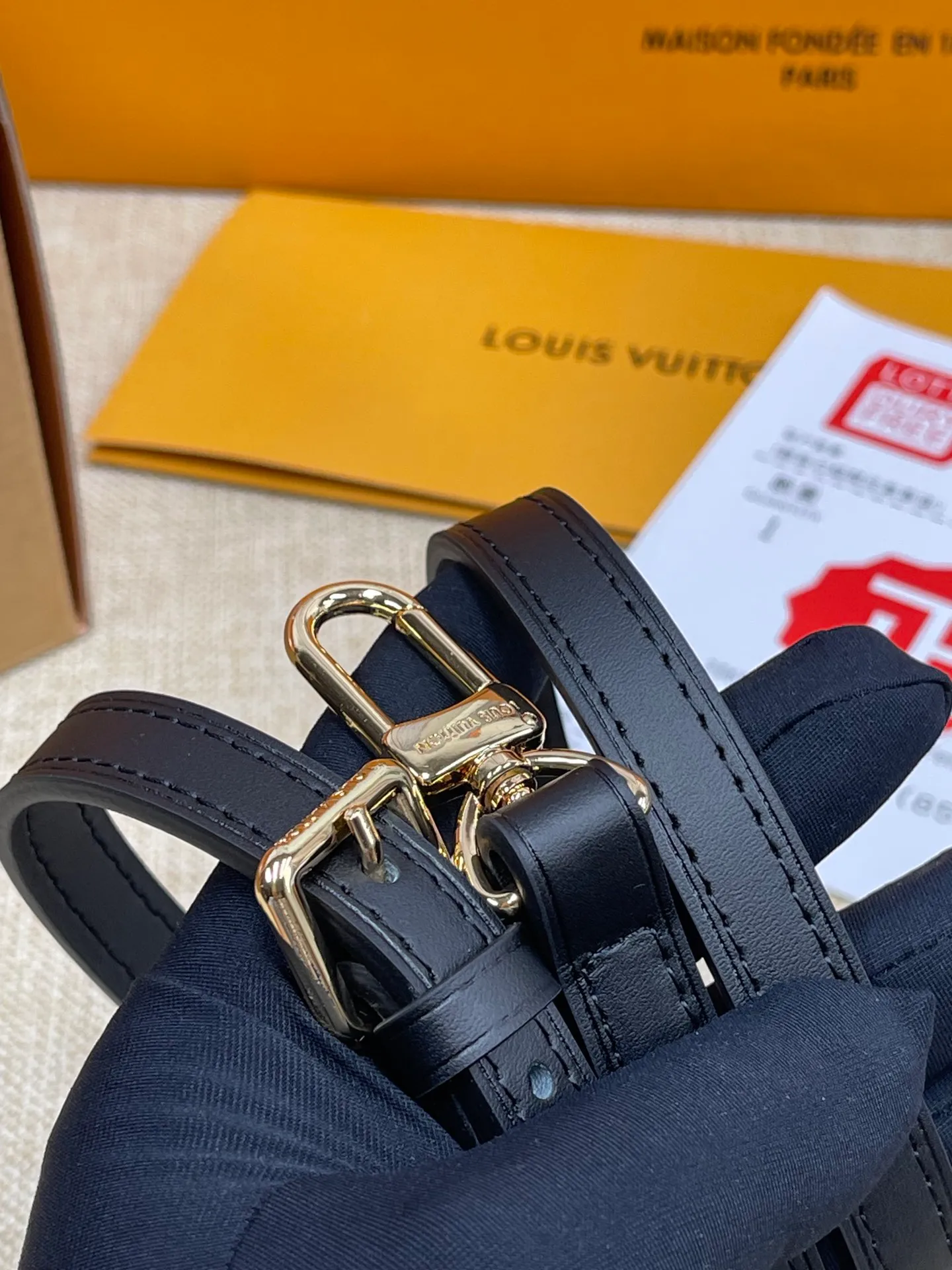 [Upgraded version] P540💰Upgraded version LV soft box🎁comes with a full set of packaging M46815 super stylish upupup The same style as Gu Ailing! Who doesn’t own a side trunk mini from L’s house? It’s a show-off trumpet, it’s really beautiful! Little guys must look up, super stylish and upupup, the same style as Gu Ailing’s! Search 🔍Lv soft box (box) size: 18*12.5