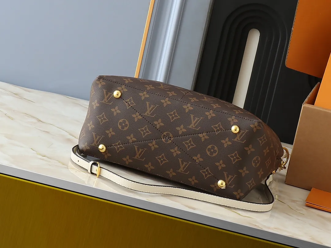 💰240💰Upgraded from the original M45522, 43170. This MONOGRAM canvas material is a new style of Melie handbag, a fashionable must-have item. Veau Cachemire leather material. Full leather embossed woven wrist double bag shopping bag. Lightweight and comfortable to carry. Unique vertical and narrow shape with modern style. Zipper pocket with metal engraved zipper puller for more personality. Size: 33x16x30cm