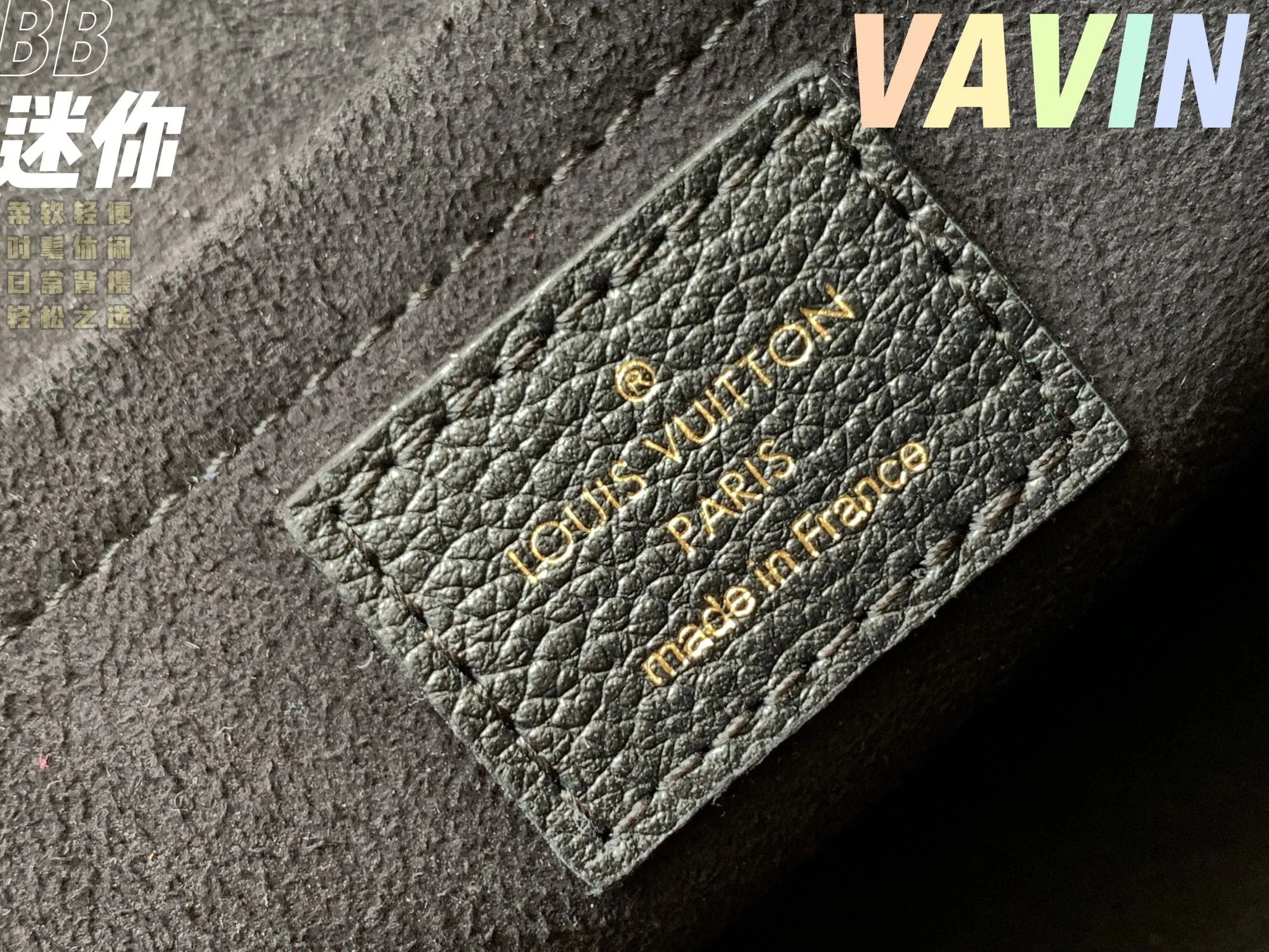 P1360 [Original leather 💋 M44550 black embossed] Made of smooth and embossed Monogram Empreinte Combining silky and textured textures, the hook buckle pays tribute to the design of Louis Vuitton luggage, and is paired with a chain shoulder strap to add contrast. The compact shape contains ample capacity, and is made of a mixture of cowhide leather. This small Vavin handbag features a bright and eye-catching lock design. It is soft, lightweight, fashionable and casual, and is an easy choice for daily carrying. It is equipped with an adjustable leather chain strap, which can be carried on the shoulder or crossbody. Detailed size 21x15x8cm