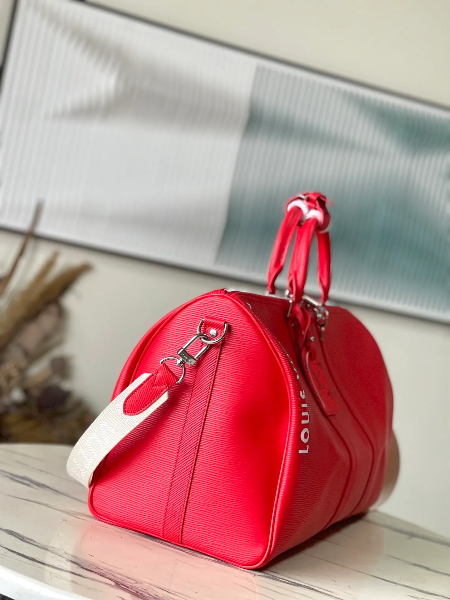 💰1560 (top layer leather) top original order M23721 This Keepall Bandouliere50 handbag is made of the brand's new Epi Dimensions: 50 × 29 × 23 cm