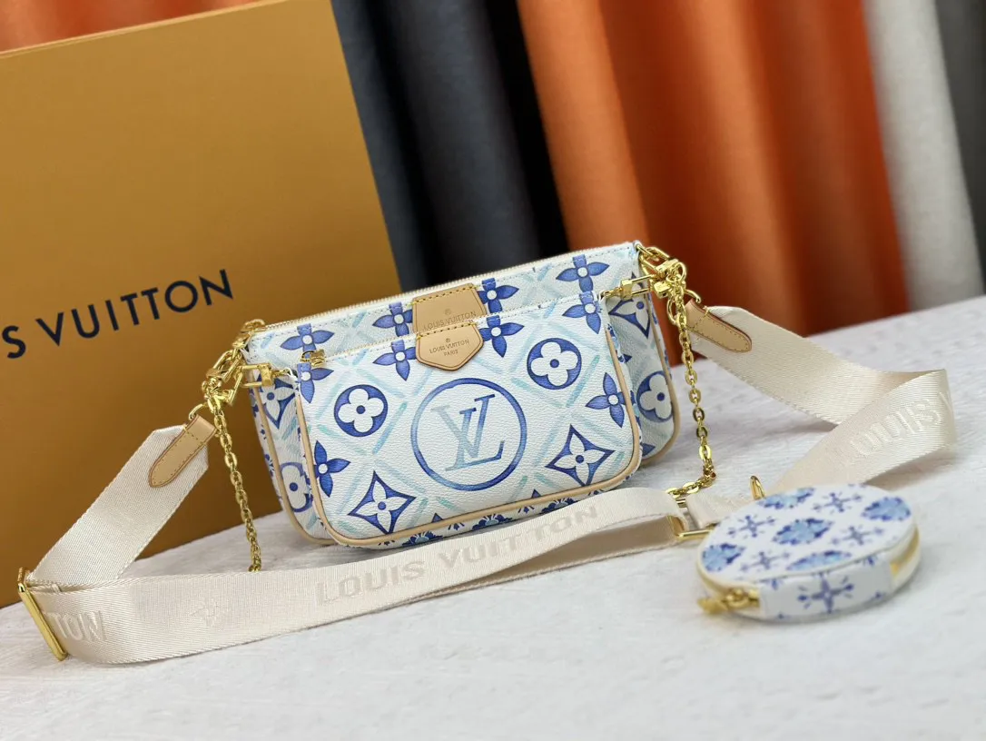 P260 Upgraded version M44823 M25374 Blue Five-in-one Mahjong bag series The new season MULTI POCHETTE ACCESSOIRES Xph handbag This Multi Pochette Accessoires handbag comes from the LV By The Pool series, using Monogram Tiles canvas to release the summer atmosphere, and then the zipper bags are nestled together. Explore more styling and carrying possibilities with the detachable and adjustable wide fabric shoulder strap and dazzling chain. Dimensions: 24 x 13.5x4 cm