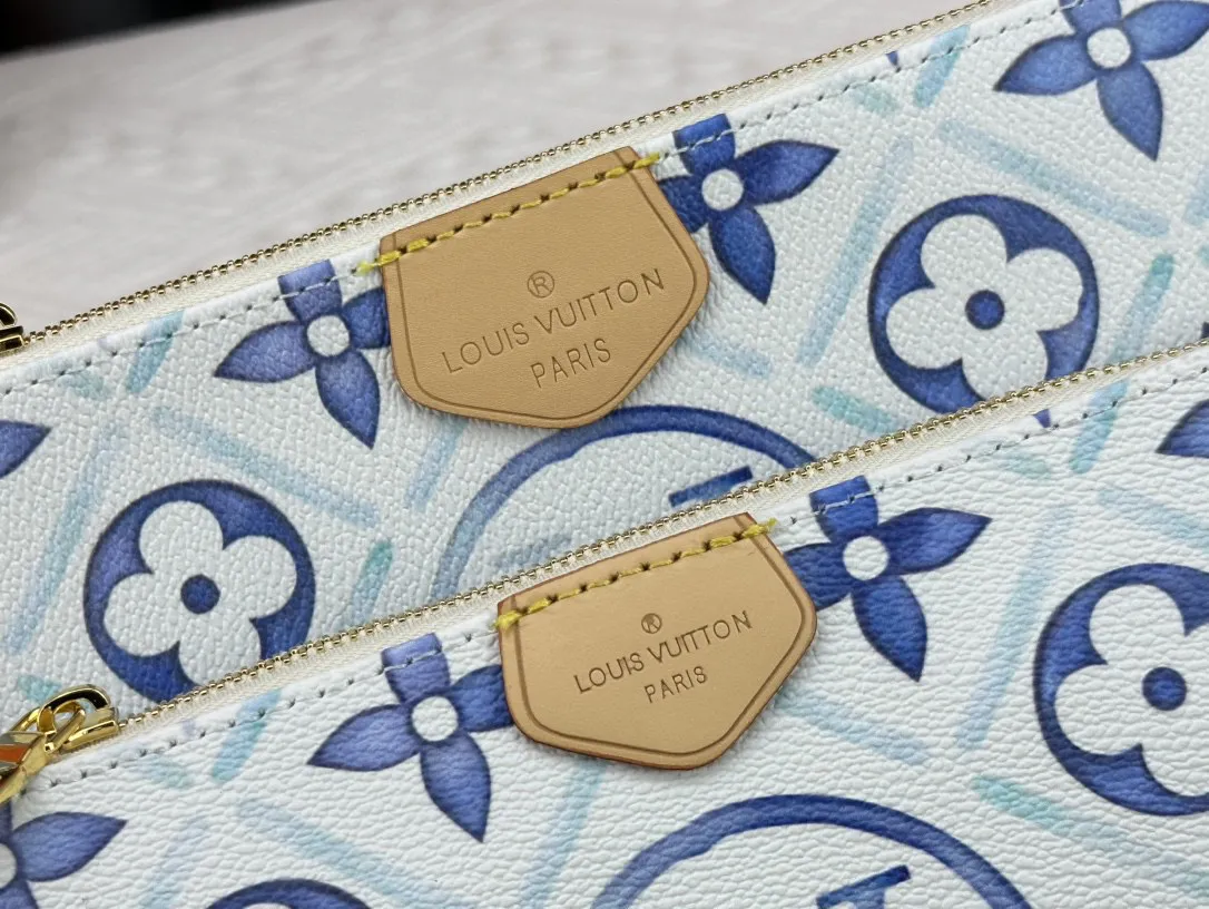 P260 Upgraded version M44823 M25374 Blue Five-in-one Mahjong bag series The new season MULTI POCHETTE ACCESSOIRES Xph handbag This Multi Pochette Accessoires handbag comes from the LV By The Pool series, using Monogram Tiles canvas to release the summer atmosphere, and then the zipper bags are nestled together. Explore more styling and carrying possibilities with the detachable and adjustable wide fabric shoulder strap and dazzling chain. Dimensions: 24 x 13.5x4 cm