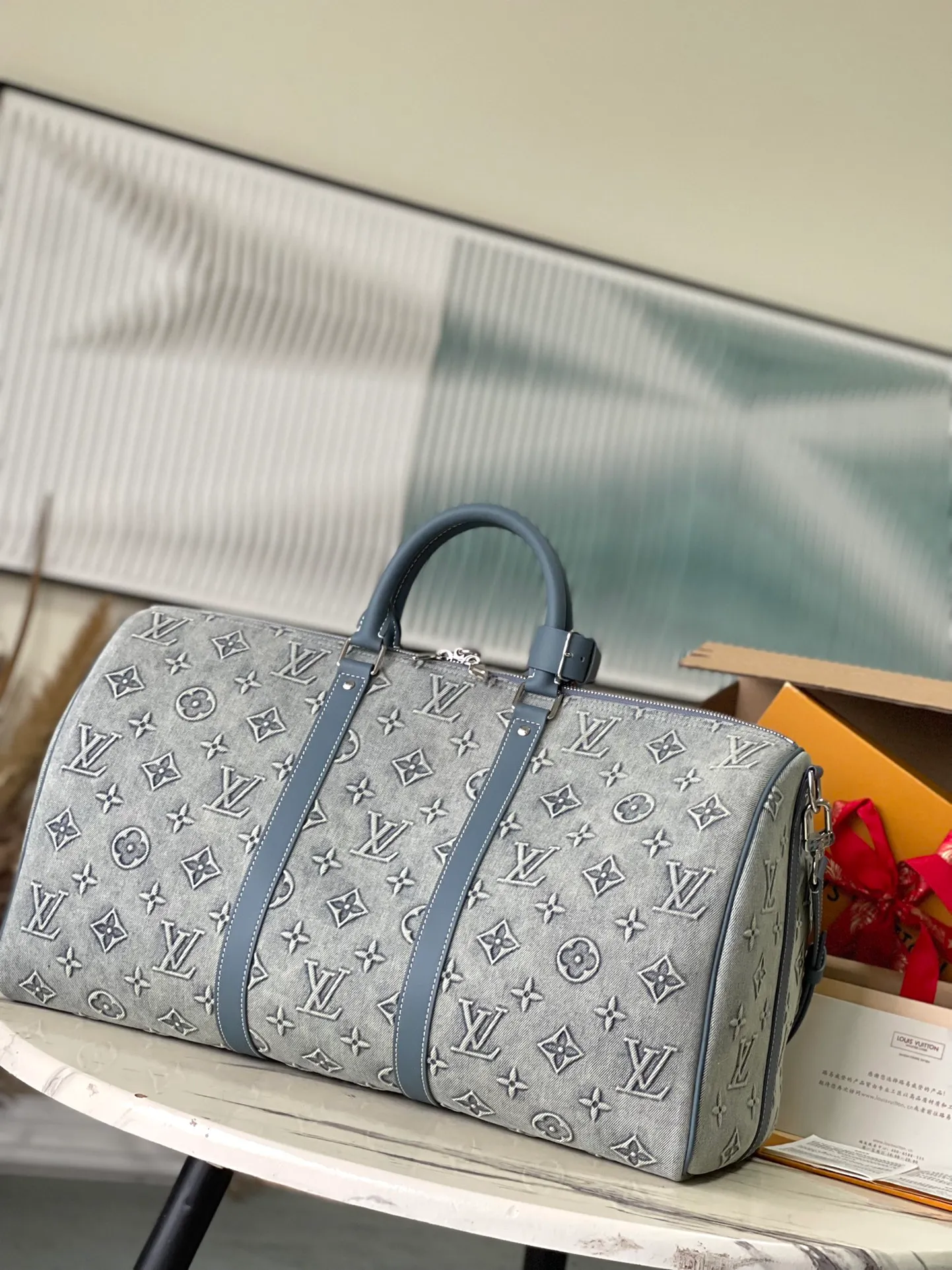 💰1480 The top original order M22532 supports counter inspection. The photo taken of duty-free goods is consistent with the product and has not been unpacked. This product is an exclusive duty-free product in the market and is the highest-end product. Inspection is supported. This product has passed strict inspection and is flawless. Please wear gloves when touching the product. This product is not returnable or exchangeable. Please confirm the product first and then remove the label on the handle. This product is temporarily not open to the public, only regular customers, and is in short supply. Dimensions: 50 x 29 x 23 cm