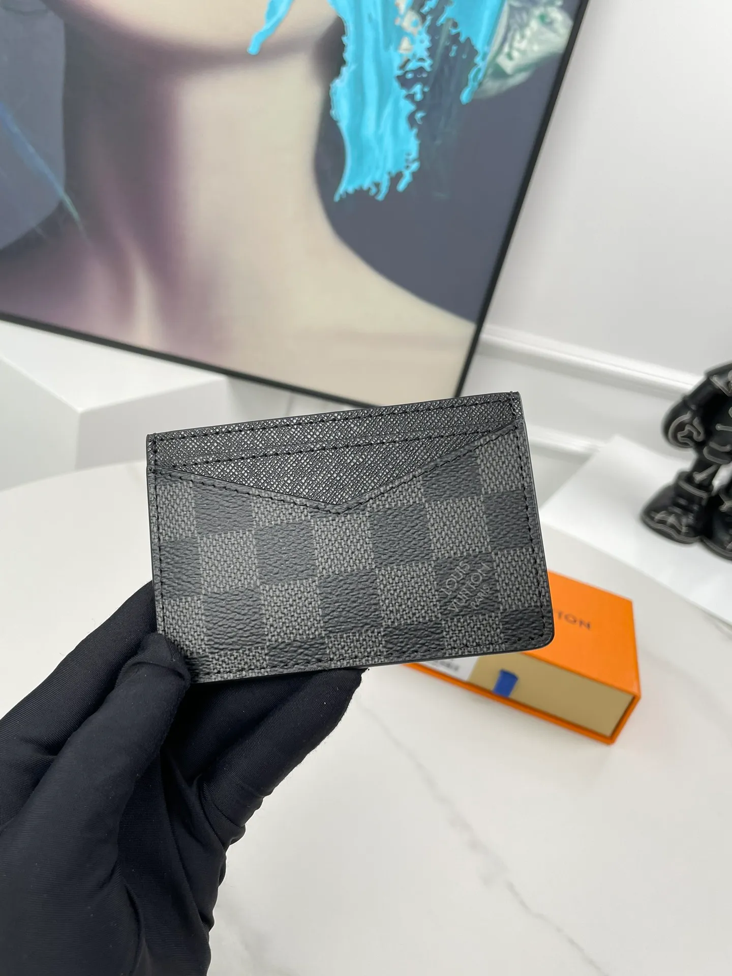 Factory price 180 🇫🇷Overseas original order N62666 black grid exclusive real shot! The Neo card holder in Monogram Macassar canvas is the perfect way to carry important cards. Leather trimmings enhance the classic Louis Vuitton pattern. Size: 11×7cm