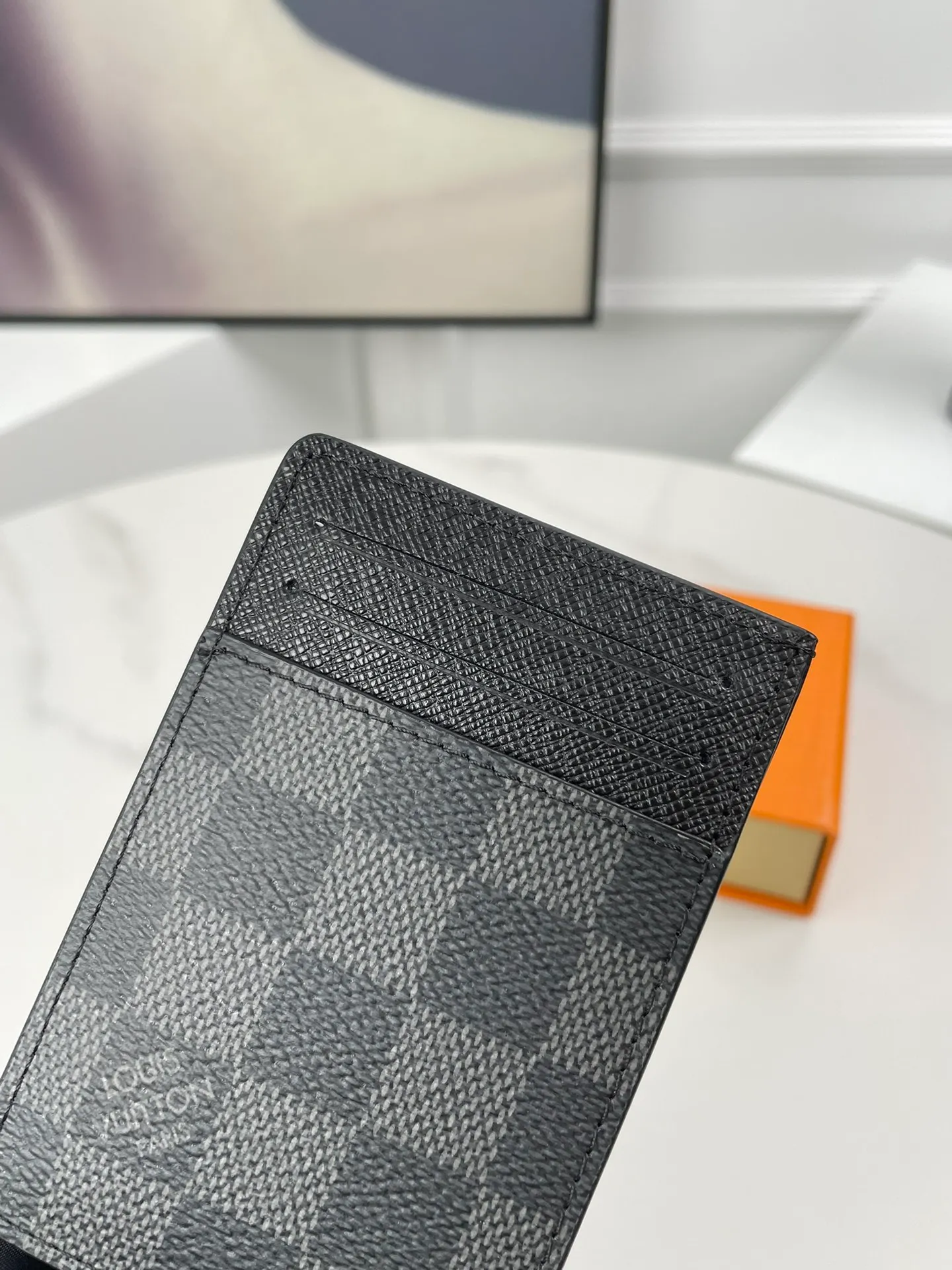 Factory price 180 🇫🇷Overseas original order N62666 black grid exclusive real shot! The Neo card holder in Monogram Macassar canvas is the perfect way to carry important cards. Leather trimmings enhance the classic Louis Vuitton pattern. Size: 11×7cm