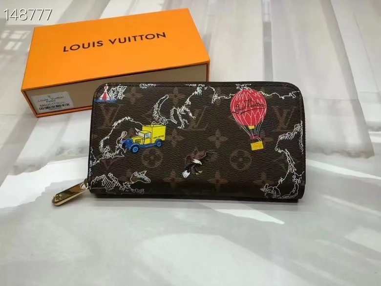 P150💰 M80857M60017 Japan limited wallet "Gibby Wallet", printed with Louis Vuitton's cute mascot "Vivian" illustration on single gram canvas. Brightly colored kites and cute mascots are combined, embellished with tiny single flowers. This is a collectible item that is perfect as a gift for those who love singles. Size: 19x 12.5x 3.0cm, 🎁🎁