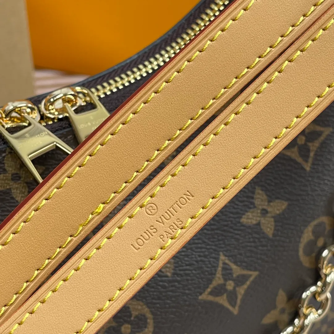 [Upgraded version] P560🐶Upgraded version, high quality, semi-steel hardware ❣️M45832/Changing leather🐶With complete packaging❣️BOULOGNE handbag The Boulogne handbag is made of classic Monogram canvas, equipped with double zippers and a spacious inner patch pocket that can accommodate an iPhone 12 Pro mobile phone. The adjustable shoulder strap allows it to be worn cross-body or over the shoulder, and can be removed to transform into a small chain bag or clutch. Dimensions: 29 x 16 x 9.5 cm