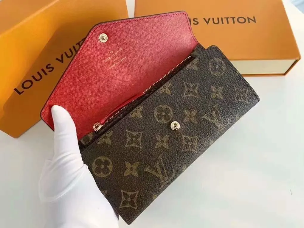 The P110Josephine Wallet is inspired by Louis Vuitton's first wallet. It is made of soft Monogram canvas and lined with brightly colored lining, giving the brand's classic design a unique and stylish beauty. The long, flat shape makes it easy to slip into any pocket or handbag. Model: M60708 Size: 19/10.