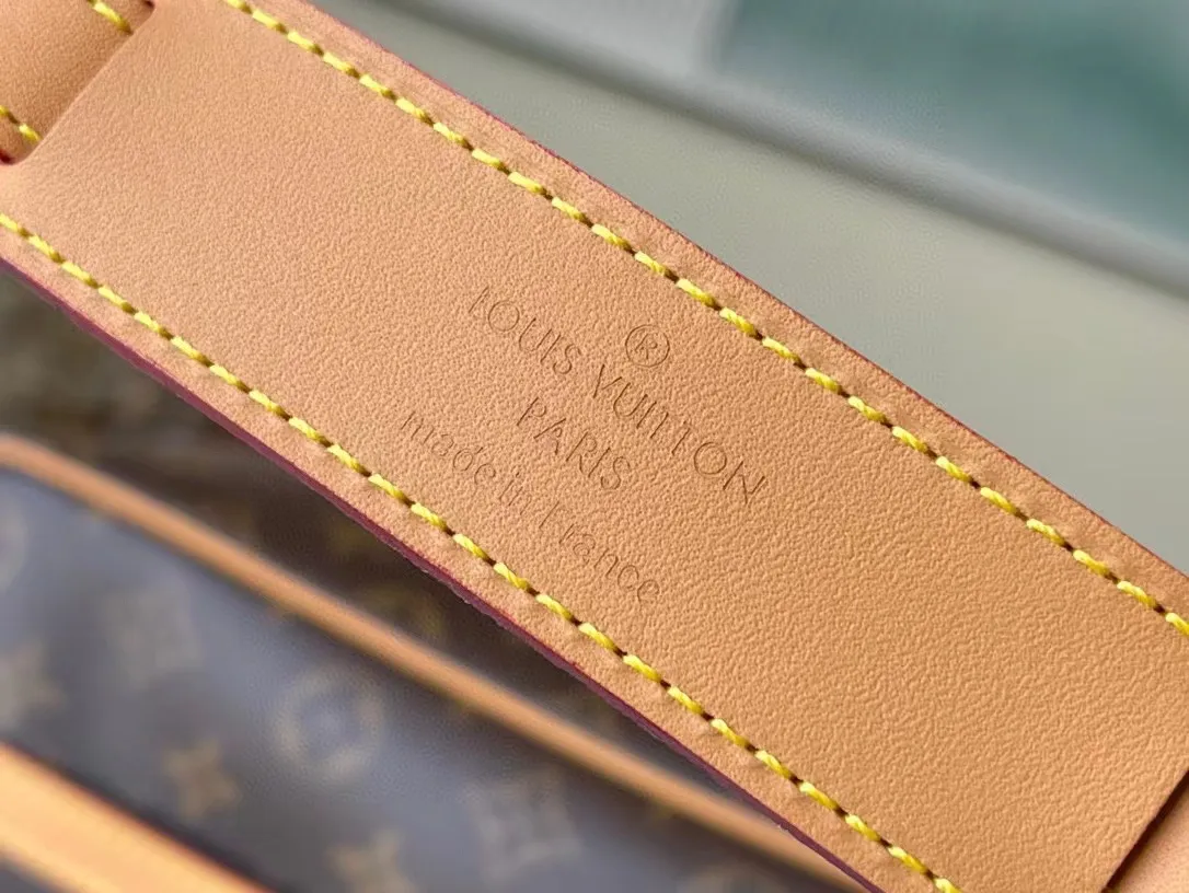 💰860 Top Original Order M51274 Medium Vintage Second-hand Camera Bag, Crossbody Bag, Unisex, Classic Monogram Canvas with Yellow Leather Trim, Calm and Stylish, One Outside Open Pocket, Inside Zippered Side Pocket, Adjustable Shoulder Strap Can Be Switched Freely at Any Time, Sufficient Capacity for Daily Use! Size 27*17*7cm.