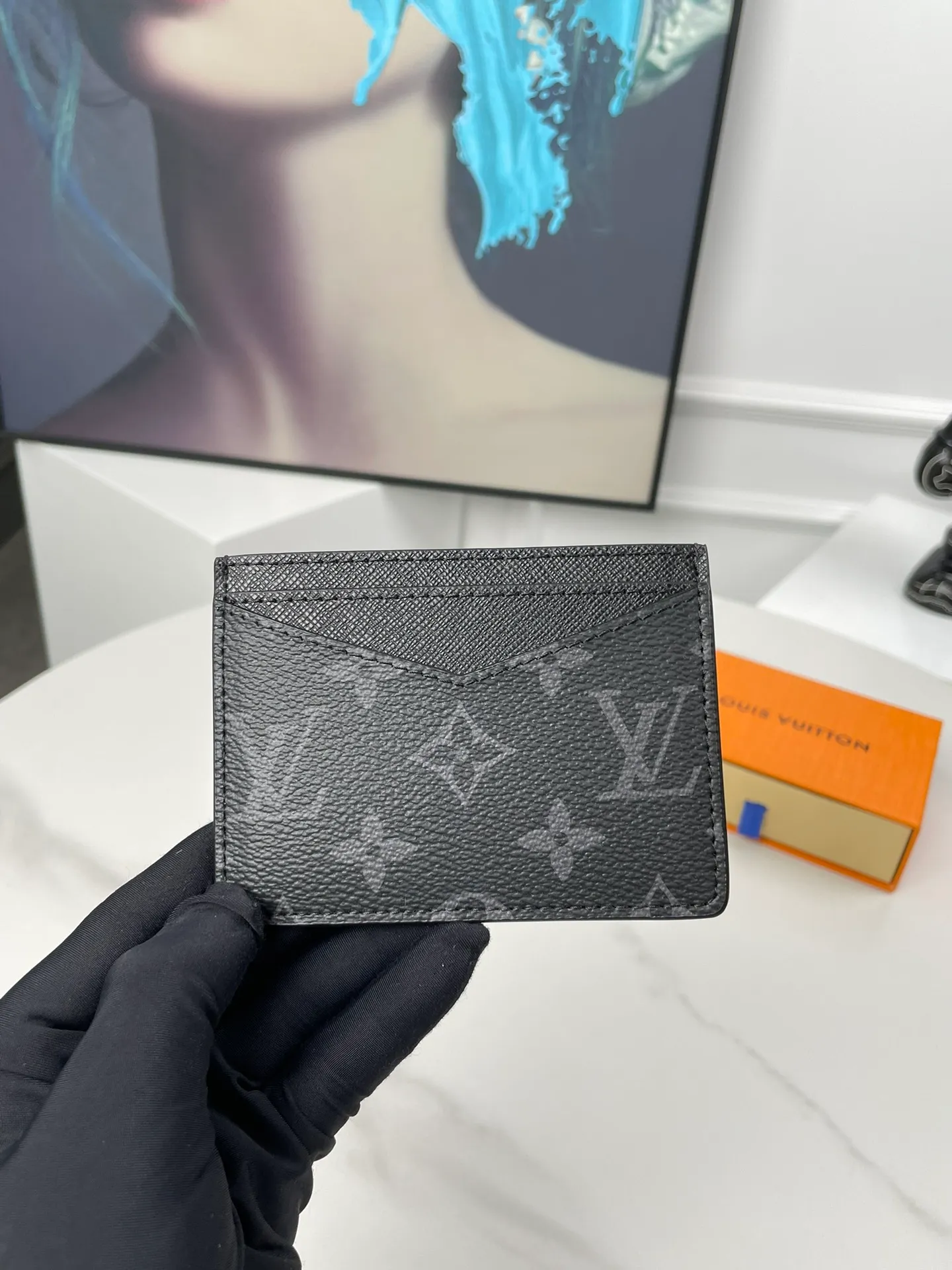 Factory price 180, overseas original order M60166 black flower, exclusive real shot! The Neo card holder in Monogram Macassar canvas is the perfect way to carry important cards. Leather trimmings enhance the classic Louis Vuitton pattern. Size: 11×7cm