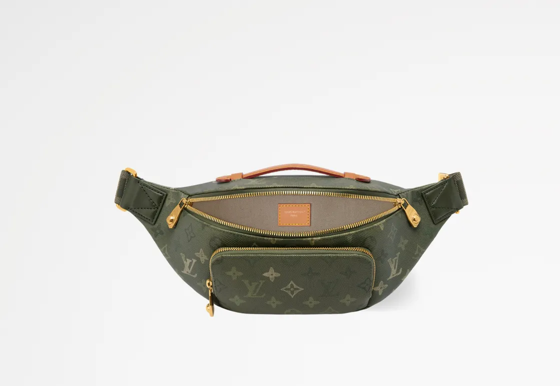 💰840 Top original order [RUSH waist bag] m26933 Army green/silk screen This Rush waist bag is made of Monogram Surplus coated canvas and Yingze distressed effect zippers to create a trendy style. A zippered front pocket provides easy access to your daily essentials, and a dual-zippered main compartment adds functional detail. The adjustable fabric shoulder strap can be worn around the waist, worn over the shoulder or cross-body.  Dimensions: 15 x 8 x 30 cm (H x W x Length)