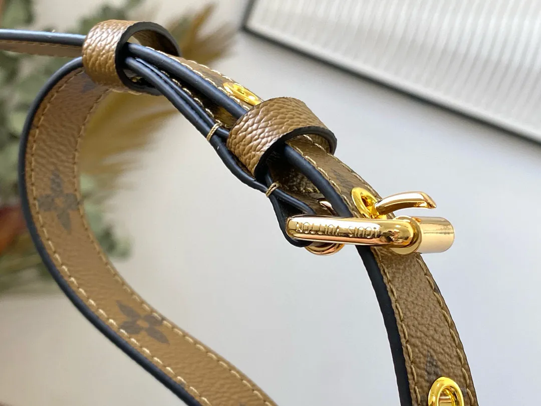 💰760 (steel lock) top original single M44876 M41465 yellow flower Metis classic postman has a charm that makes many girls fall in love with it. The overall compact shape of the handbag exudes an elegant atmosphere. It has a shrinkable leather handle, which is stylish enough even when held in the hand. The shoulder strap can be detached to adjust the length. It is also quite classy when carried out on the street and at work. If you like to mix and match casually, Metis can also meet your preferences.  Size:25 x 19 x 9 cm