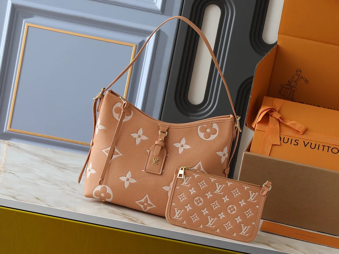 💰240💰Upgraded from the original M24141 M46288 M46293 M46277 M46298 M46203 CarryAll small handbag is made of Mono gram Empreinte embossed leather. It has a generous structure and a neat inner layer. The large inner bag adds functional elements. Comes with a Monogram embossed zipper clutch secured by a leather strap. A personal companion for urban life. Dimensions 29 x 24 x 12 cm (length x height x width)