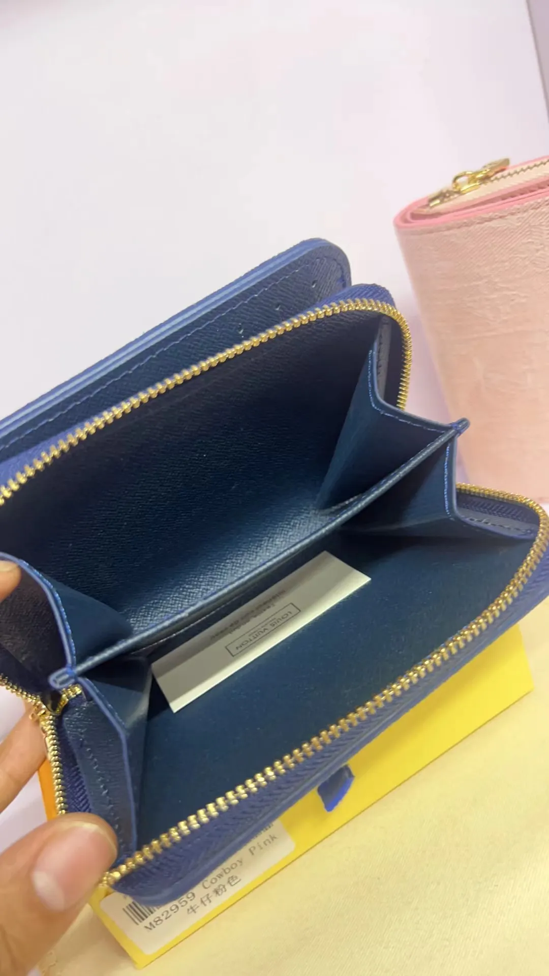 P150💰M83689 83160 This Cléa wallet is made of Monogram Empreinte soft grained cowhide, embellished with Louis Vuitton's iconic Monogram embossed pattern. It has a stylish design, is exquisite and compact but has a spacious capacity. It is equipped with an external patch pocket, zipper coin pocket, banknote compartment and six credit card slots.