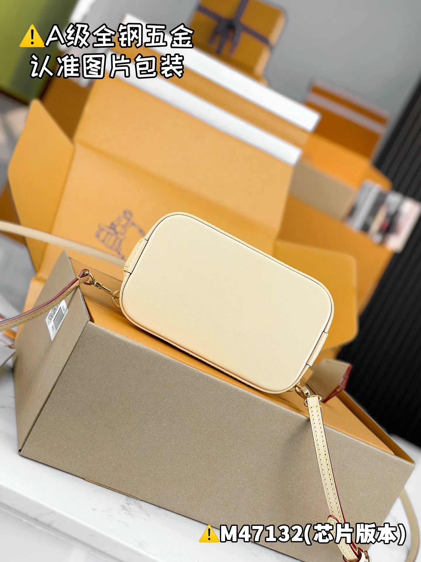 💰2000 [Genuine Grade] [Super Grade MB High Elastic Fabric] ALMA Backpack Model: M47132 Material: A+ grade all-steel hardware, imported high elastic fabric Packaging: Full set of special grade duty-free MB packaging Dimensions: 15 x 20 x 10 cm