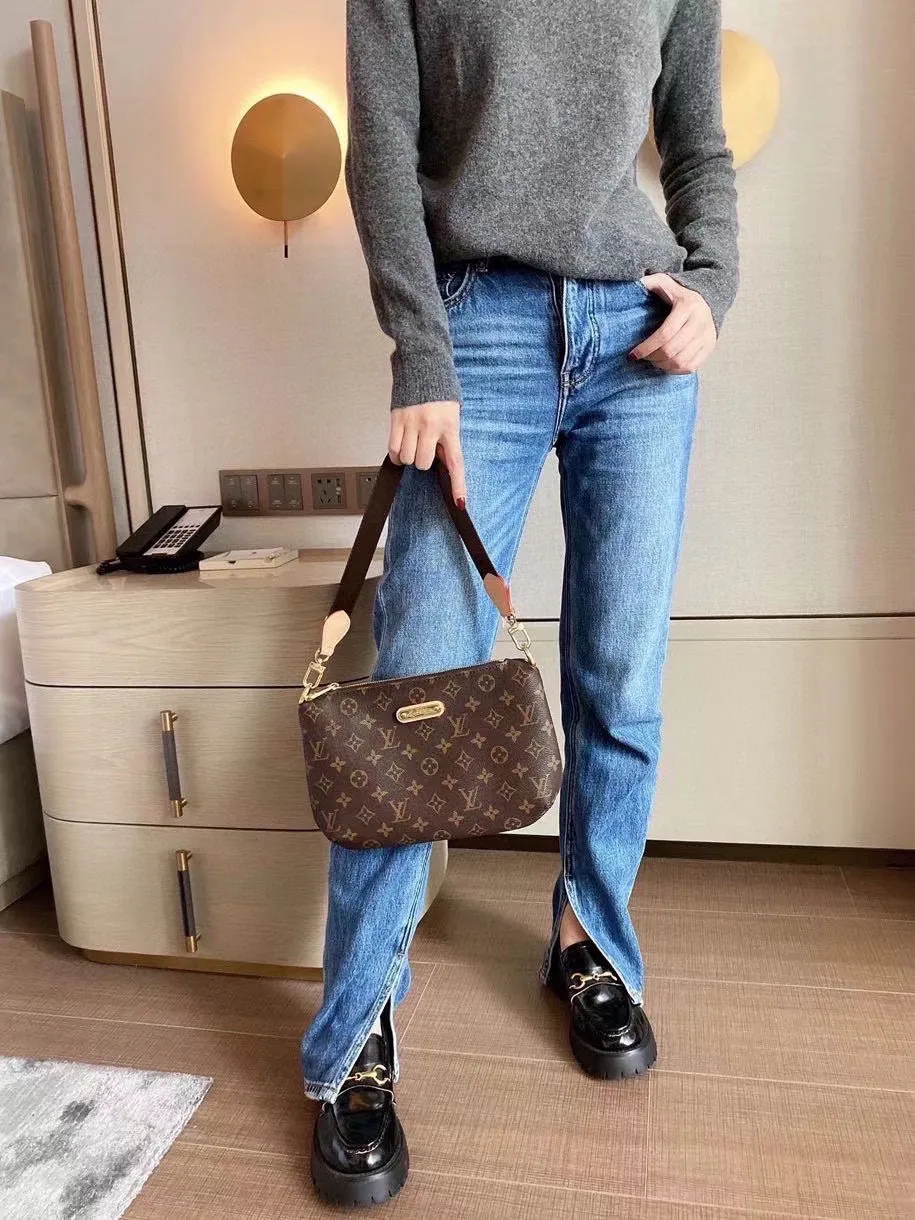 Batch 220💰Original goods‼ ️Fully praised by word of mouth! Model M40719 Size: Width 30 16 [LV] Original leather hot model 💪💪 Original Korean second-hand bag introduced [strong] trendy and practical‼ ️Details can fully explain the quality🏆