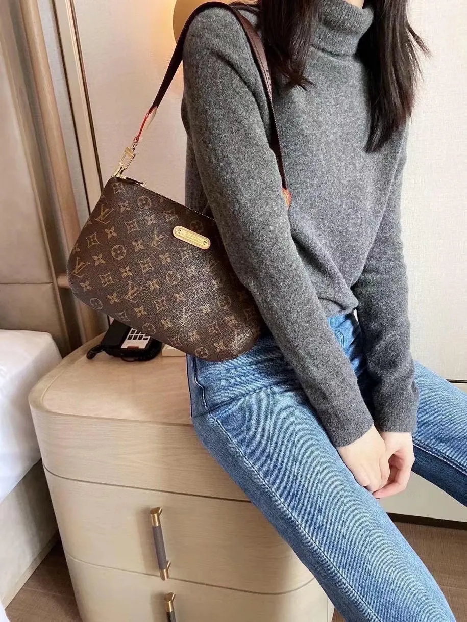 Batch 220💰Original goods‼ ️Fully praised by word of mouth! Model M40719 Size: Width 30 16 [LV] Original leather hot model 💪💪 Original Korean second-hand bag introduced [strong] trendy and practical‼ ️Details can fully explain the quality🏆