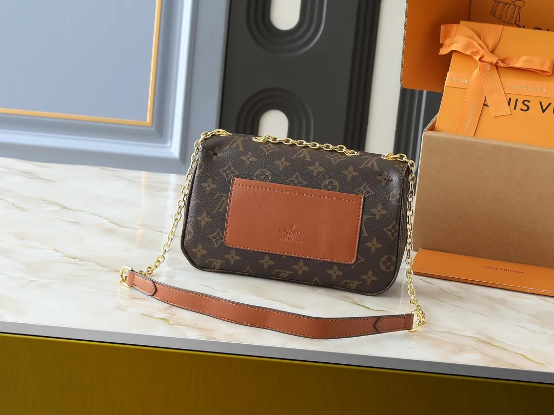 💰260💰Upgraded from the original M46199 M46201 M46200 M46127 M46126 This Marceau chain bag is made of Monogram Empreinte embossed leather, with a plain leather flap and soft leather lining. The signature S-lock clasp and chain add to the elegance, and there's room for a large wallet and iPhone Pro Max. Dimensions:24.5x15x6.5