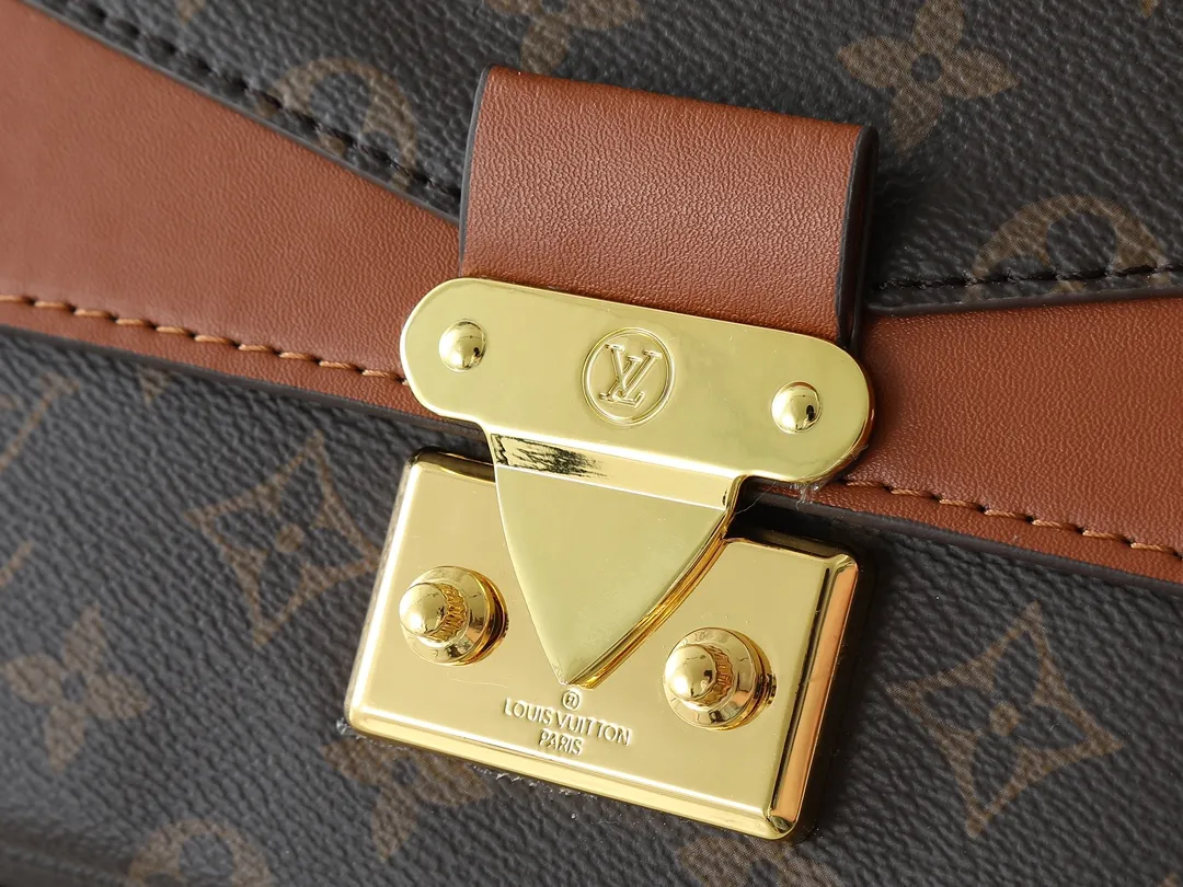 💰260💰Upgraded from the original M46199 M46201 M46200 M46127 M46126 This Marceau chain bag is made of Monogram Empreinte embossed leather, with a plain leather flap and soft leather lining. The signature S-lock clasp and chain add to the elegance, and there's room for a large wallet and iPhone Pro Max. Dimensions:24.5x15x6.5