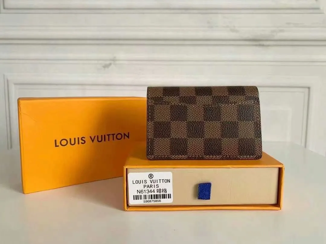 P90 Small Card Holder Louis Vuitton's pocket leather wallet has seven compartments, which can hold credit cards, bus cards, business cards, and even city maps. Damier canvas, leather-bound - two credit card compartments - four inner compartments - one outer compartment. Model M63144 Size 7X11.