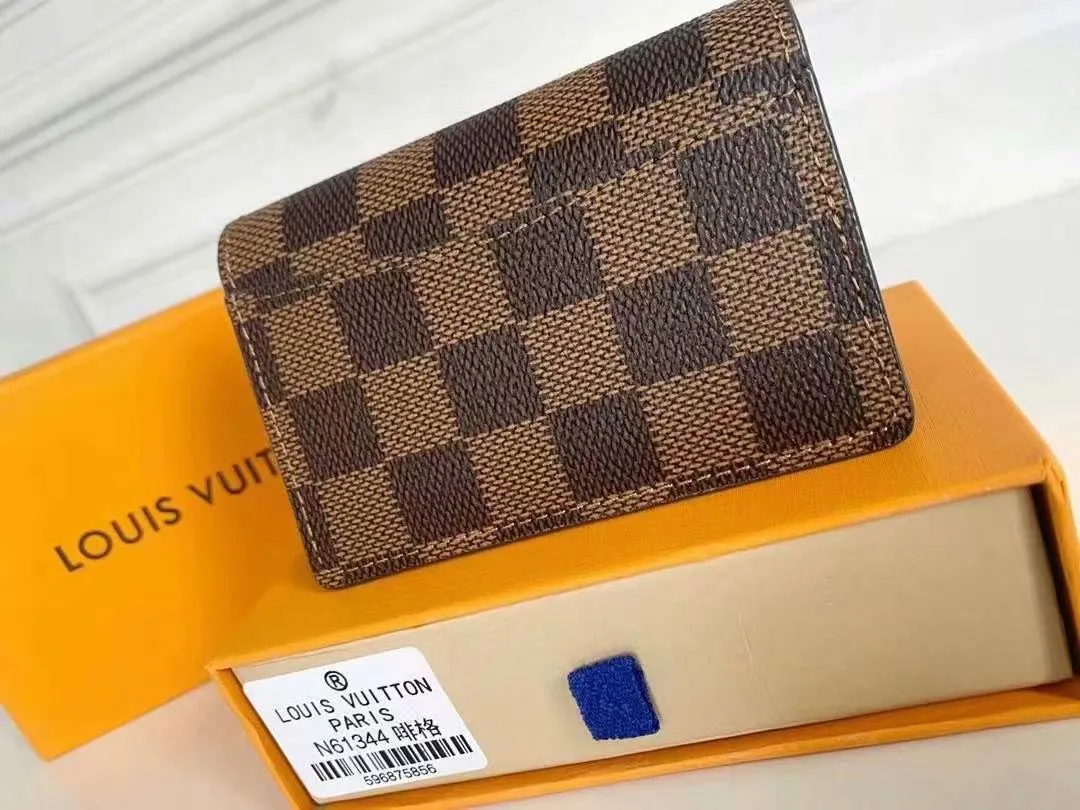 P90 Small Card Holder Louis Vuitton's pocket leather wallet has seven compartments, which can hold credit cards, bus cards, business cards, and even city maps. Damier canvas, leather-bound - two credit card compartments - four inner compartments - one outer compartment. Model M63144 Size 7X11.