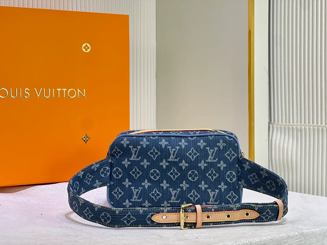 Batch 320💰denim with discolored yellow leather💥original Louis Vuitton denim series, high-end quality, full of praise, trendy style, super good tower clothes, same style as Yang Mi, medieval out-of-print limited edition, waist bag, size: length 25*width 6.5*height 15, style number: 44466