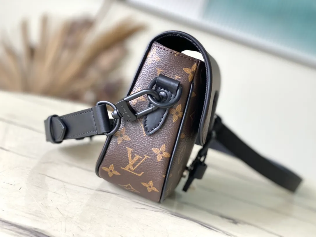 💰820 Top Original Order M47060 Presbyopia This Montsouris small messenger bag is made of Monogram Macassar coated canvas to create ample space, making it a perfect choice for daily travel. The retro structure and leather shoulder strap make it easy to wear in formal occasions. Dimensions: 20 × 17 × 7 cm