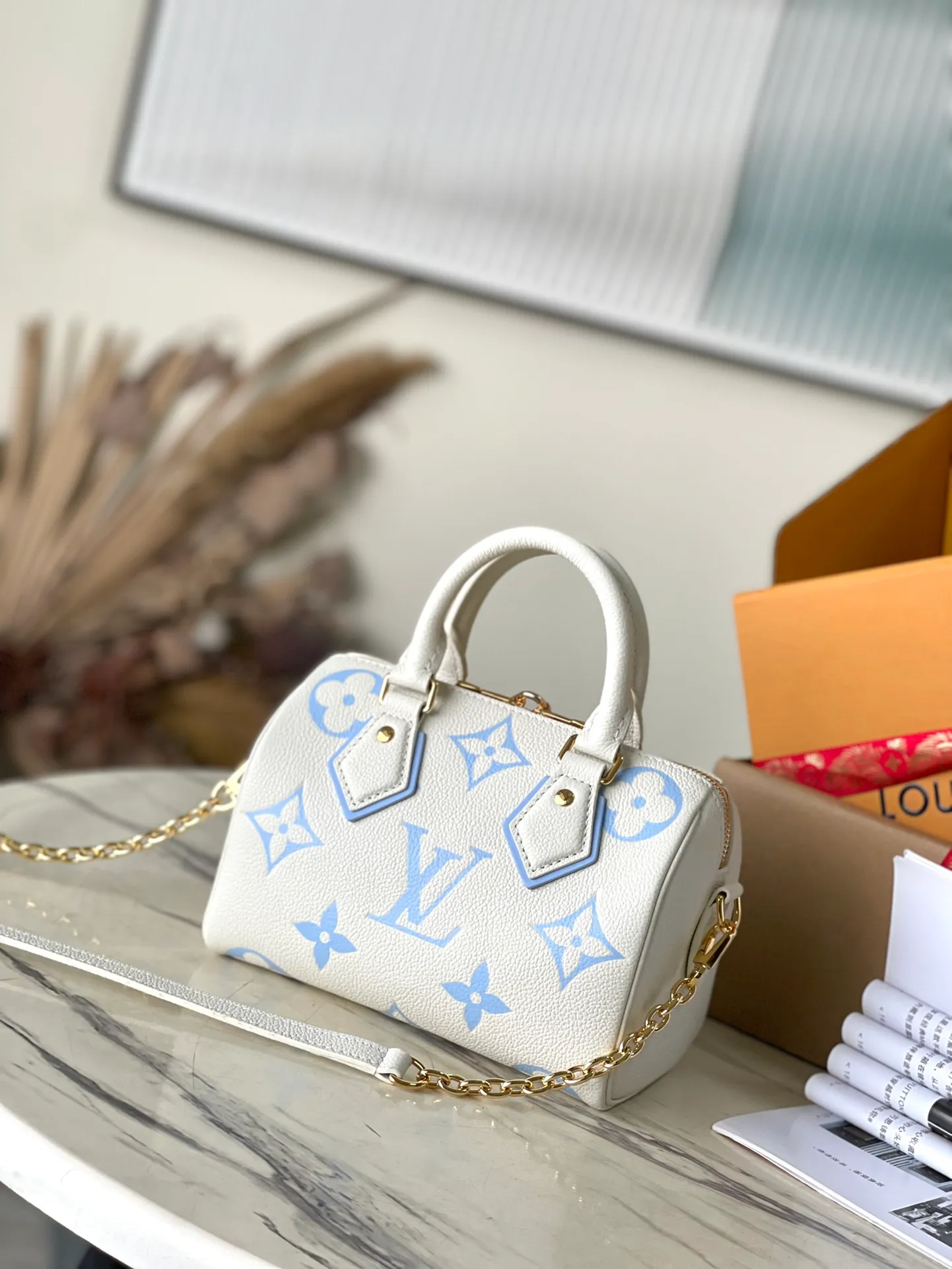 💰1140 (top layer leather) top original order M46883. Support counter inspection. Photos taken of duty-free goods are consistent with the product without unpacking. This product is an exclusive duty-free product in the market and is the highest-end product. Inspection is supported. This product has passed strict inspection and is flawless. Please wear gloves when touching the product. This product is not returnable or exchangeable. Please confirm the product first and then remove the label on the handle. This product is temporarily not open to the public, only regular customers, and is in short supply. Dimensions: 20.5 x 13.5 x 12 cm