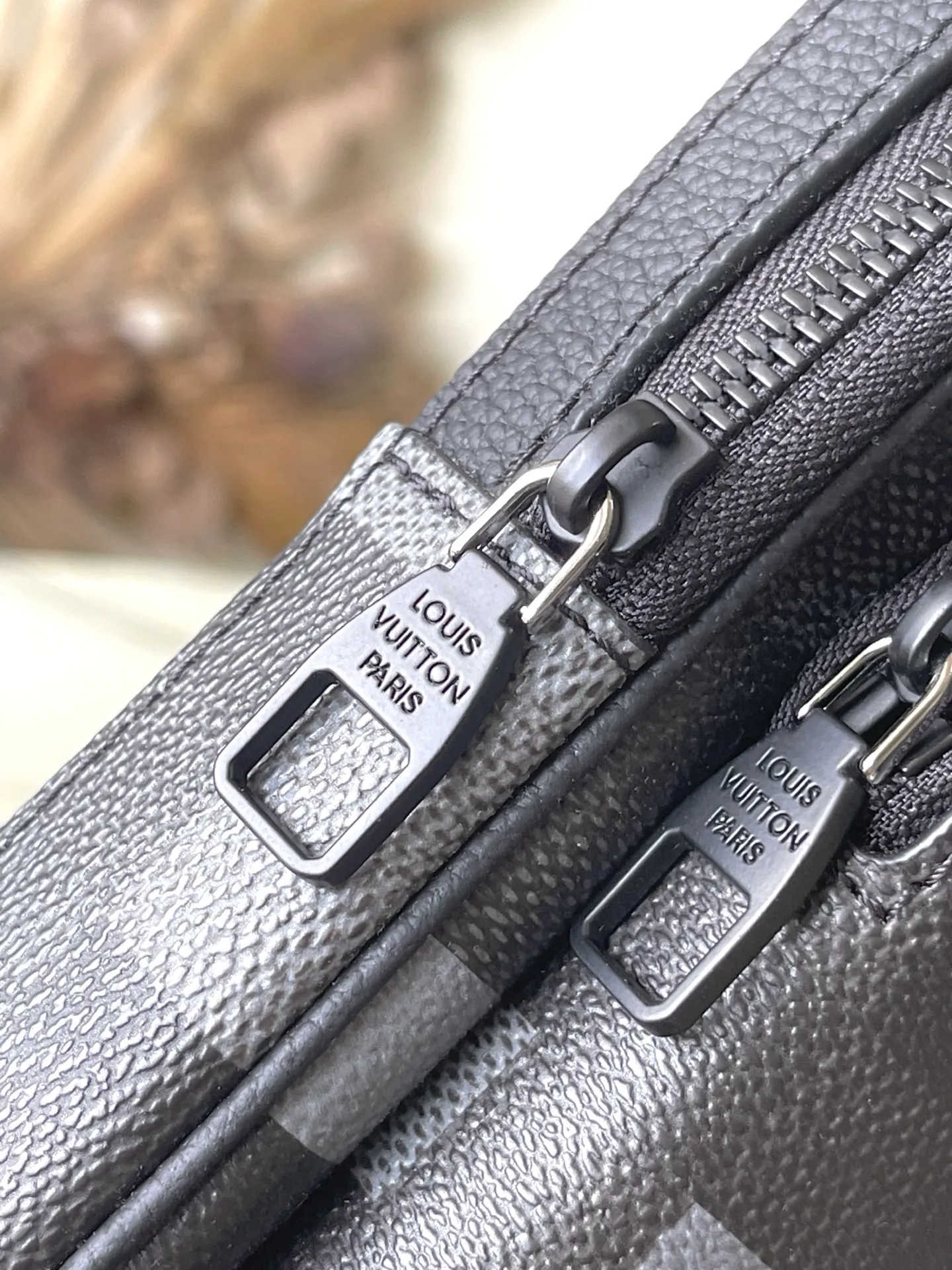 💰900 Top Original M14953 Damoflage black coated canvas adds a contemporary feel to the Avenue Slingbag's modern silhouette. A pixelated checkerboard pattern of grays and blacks is paired with matte black hardware for a masculine look. The Avenue features a main compartment and two zippered pockets for added functionality. The single shoulder strap is adjustable for comfortable cross-body wear. Appearance may vary slightly depending on pattern placement. Size: 16*5.7*33cm