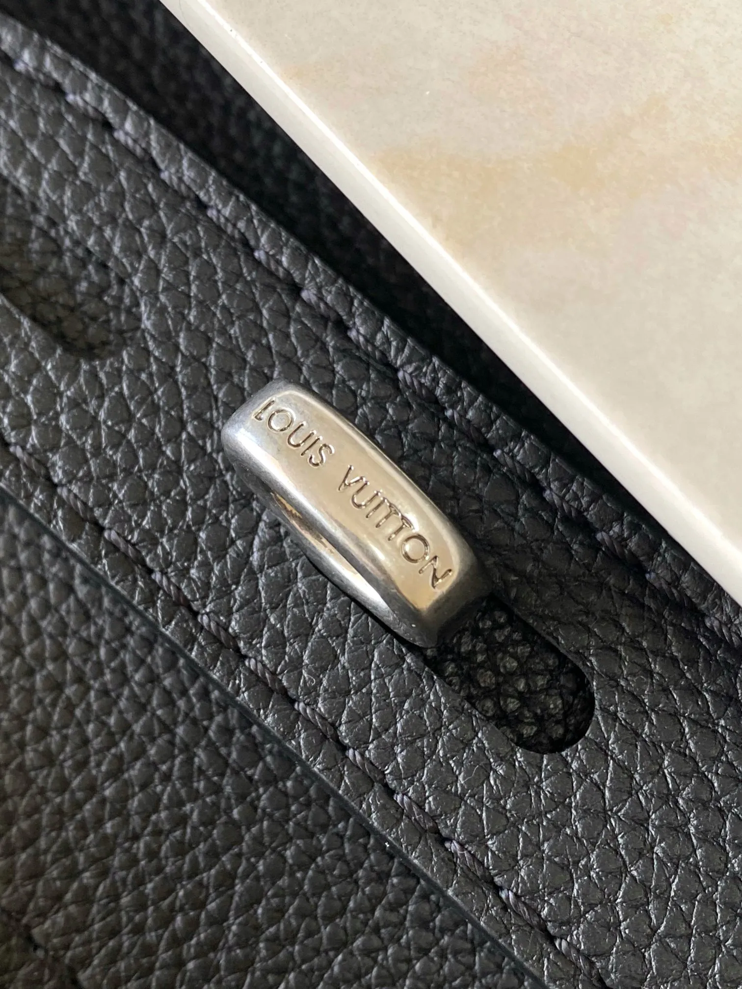 p2600 [Special grade MB163c chip version original leather] This Steamer 30 handbag Model: M27061 Material: A-grade all-steel hardware, imported original cowhide Packaging: Full set of original duty-free MB packaging