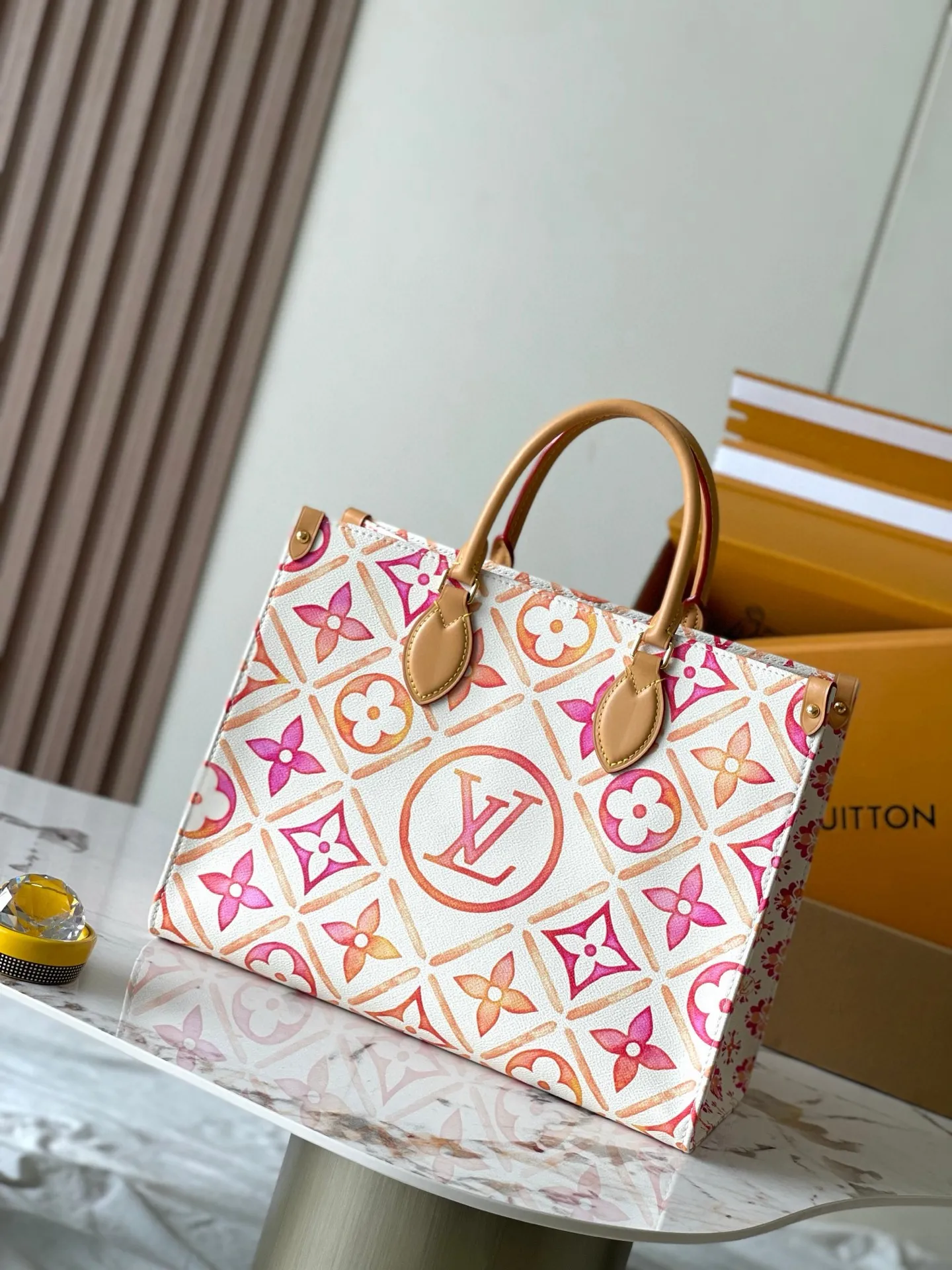 💰1040 Top original ONTHEGO medium handbag Model: M11262 dynamic chip Material: A-grade all-steel hardware, imported original fabric Size: 35*27*14CM