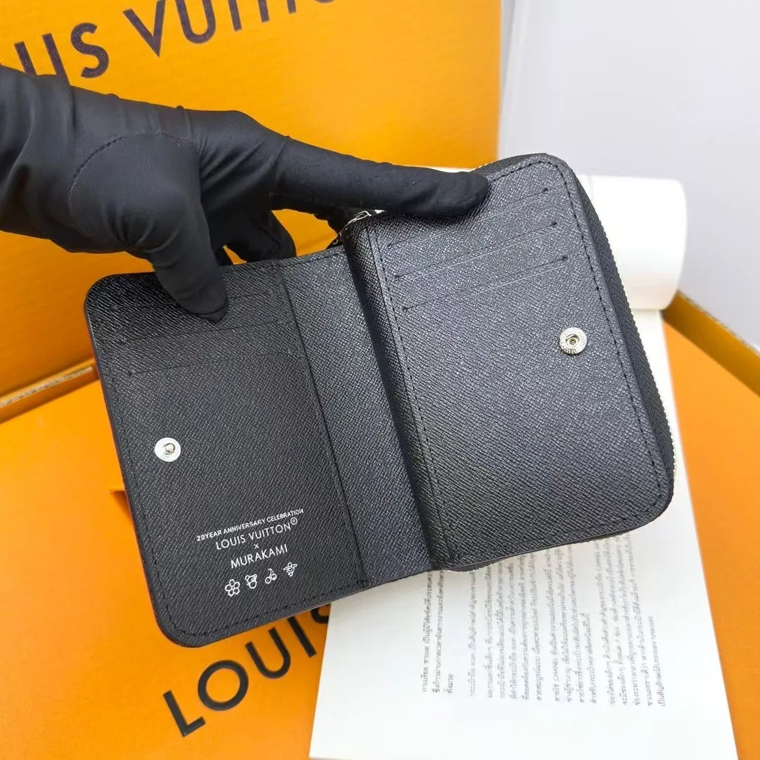 P150 M83689 33 colors This Cléa wallet is made of Monogram Empreinte soft grained cowhide, embellished with Louis Vuitton's iconic Monogram embossed pattern. It has a stylish design, is exquisite and compact but has a spacious capacity. It is equipped with an external patch pocket, zipper coin pocket, banknote compartment and six credit card slots.