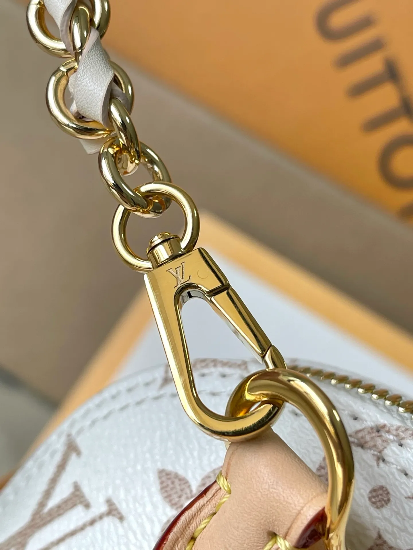 💰1160 Top original model Alma mini handbag Model: M25529 Material: Grade A all-steel hardware, imported original fabric Size: 18*12*8CM