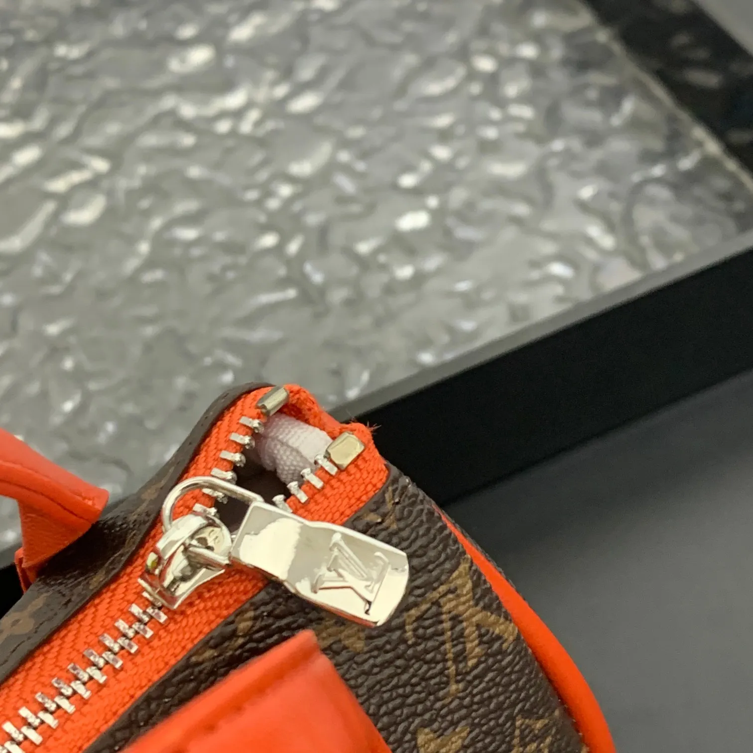 💰200 shipped😍 MINI KEEPALL bag charm and keychain ☀️Louis Vuitton Louis Vuitton lv mini pillow bag pendant ☀️This Mini Keepall bag charm and keychain condenses the classic handbag configuration, boldly showing the spirit of adventure. Monogram canvas with LV inscribed hook buckle, whether hung on a belt or handbag, its zipper closure and built-in keychain ensure secure storage