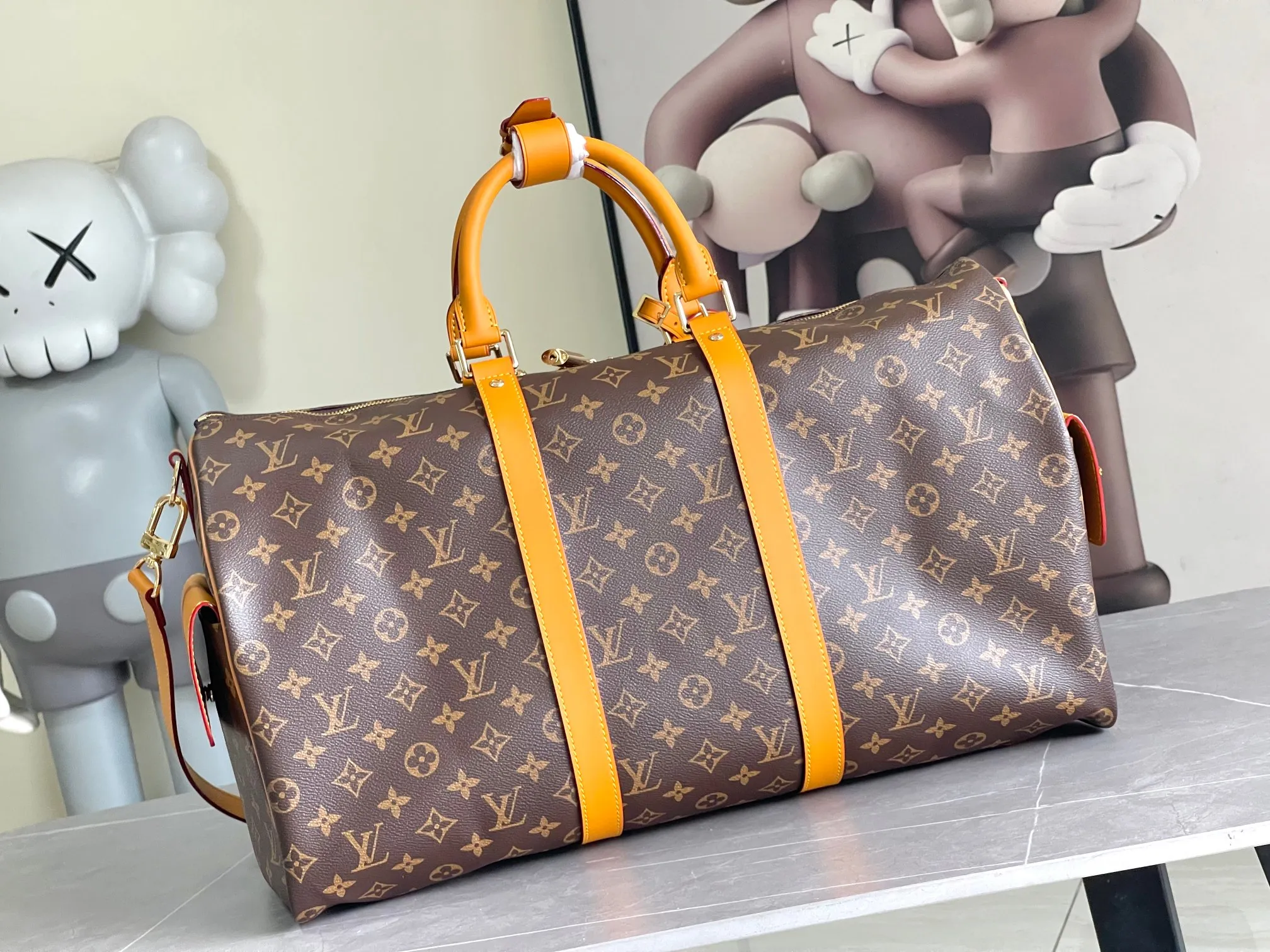 💰1740 Top original order M14735 KEEPALL BANDOULIÈRE 50 travel bag This Keepall BANDOULIÈRE travel bag is made of Damier Salt full first-layer cowhide, using first-layer cowhide leather travel bagoo [handshake] [handshake] to give the large plaid rough texture. The generous capacity lives up to its name, making it perfect for weekend getaways or short trips. Detailed features 50 x 29 x 23 cm.