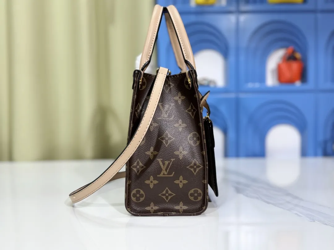 P260💰Upgraded original version 🔥New model🔥M45659 M46373 M44571 This OnTheGo small handbag is made of Monogram and Monogram Reverse canvas, with the Monogram Giant pattern embellished on it. The Toron handle and the jacquard textured shoulder strap decorated with the brand's logo create a visual contrast, and the detachable coin bag is suitable for storing change or small items. It combines fashionable charm with various functions, making it a good daily companion. 25.0 x 19.0 x 11.5 cm (length x height x width)