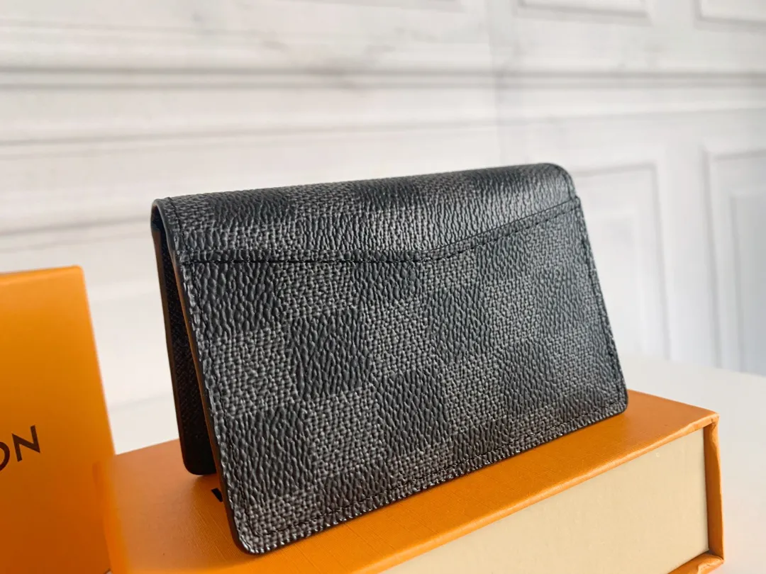 💰80 💎Small card holder Louis vuitton's pocket leather wallet has seven compartments, which can hold credit cards, bus cards, business cards, and even city maps. Damier canvas, leather-bound - two credit card compartments - four inner compartments - one outer compartment. ❤️ Model M63144 Size 7X11.