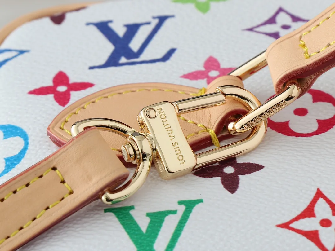 💰320💰Upgraded from the original M13747 M44495 M42265 M44936 M42263 lv Murakami Nice mini Nano cosmetic bag with Monogram printing and 33 colorful colors. In 2025, Murakami and LV jointly launched the white and black tricolor twelve pieces, which are very popular around the world and are loved by celebrities and celebrities. Dimensions: 24 x 17 x 14 (LxHxW)
