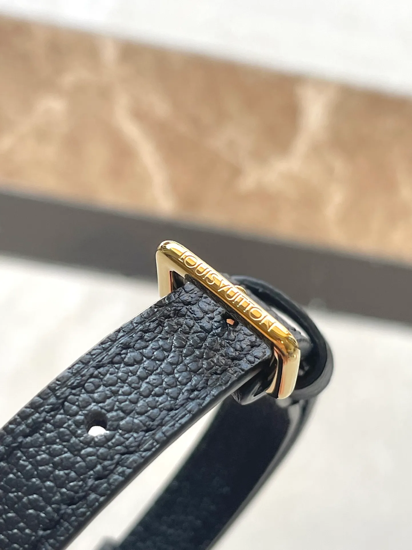 💰880 (top layer leather) top original order M81456 This product is the exclusive duty-free product in the market and is the highest-end product. It supports inspection. This product has passed strict inspection and is flawless. Please wear gloves when touching the product. This product is not returnable. Please confirm the product first and then remove the label on the handle. This product is temporarily not open to the public, only for regular customers, and is in short supply. Dimensions: 16 x 10 x 7.5 cm