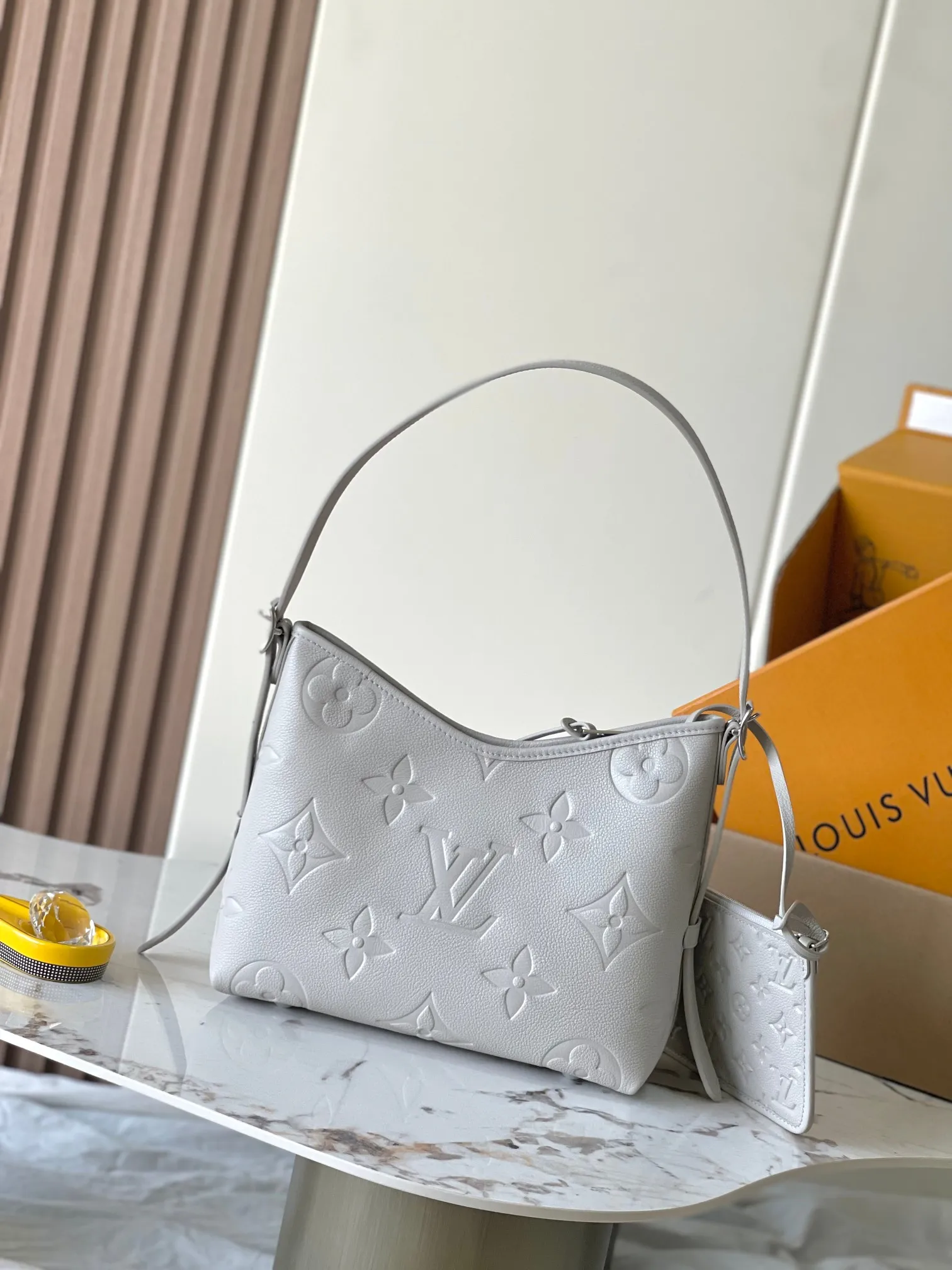 💰1080 (top-grain leather) top-quality original order This CarryAll small handbag Model: M12917 taro milk color 163C chip version Material: A-grade all-steel hardware, imported original cowhide Size: 29 x 24 x 12 cm