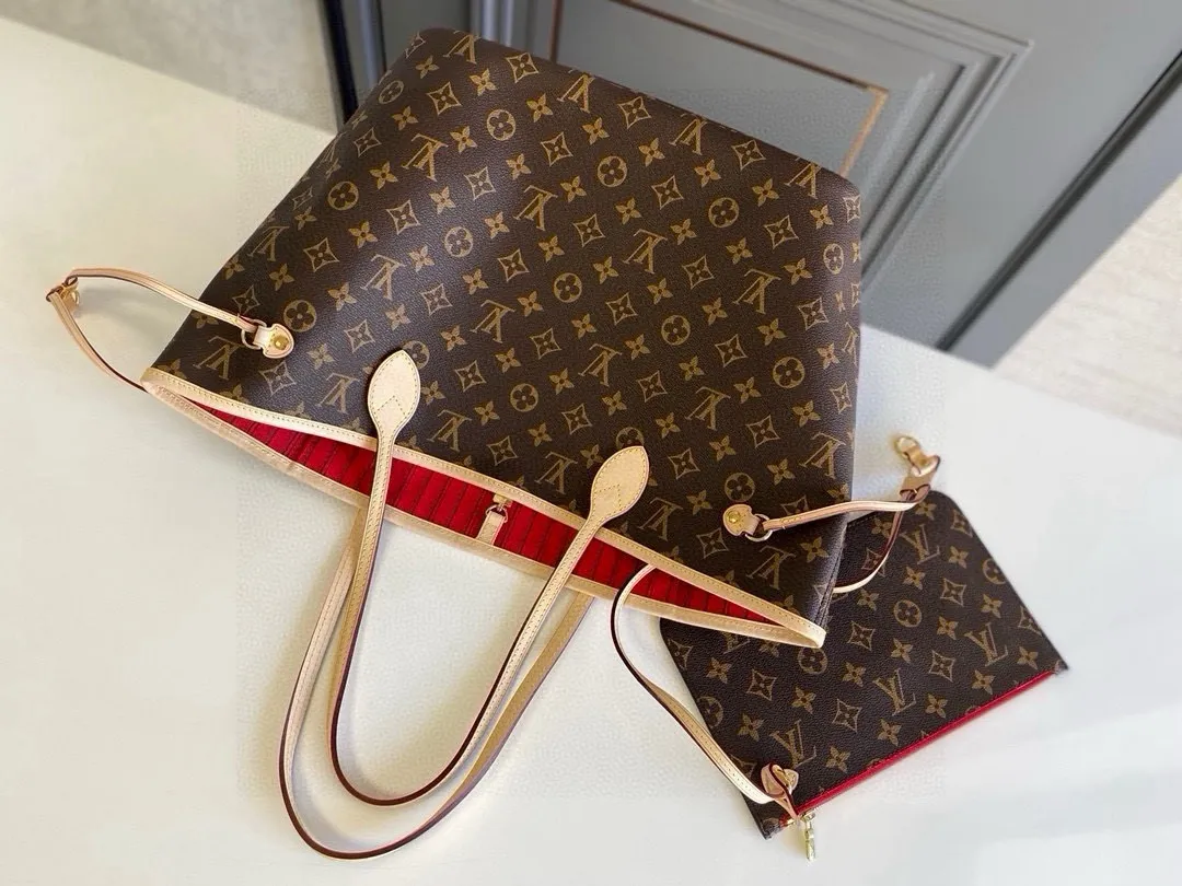 💰760 (medium steel nails) top original order M41177 NEVERFULL medium handbag Neverfull classic handbag, explore the exquisite details inside the bag. The redesigned interior pockets feature a fresh fabric lining, especially the detachable zippered clutch, which can be used alone as a sophisticated clutch or as an additional pocket. Bright lining tones add a more lively feel to Monogram's classic canvas. Detailed features 31 x 28 x 14 cm (Length x Height x Width) Redesigned interior pocket with details inspired by the Louis Vuitton archives Pocket lined with linen fabric Removable zipped clutch with tonal interior pocket Natural cowhide leather trim Shiny gold-tone hardware Handles: Double handle